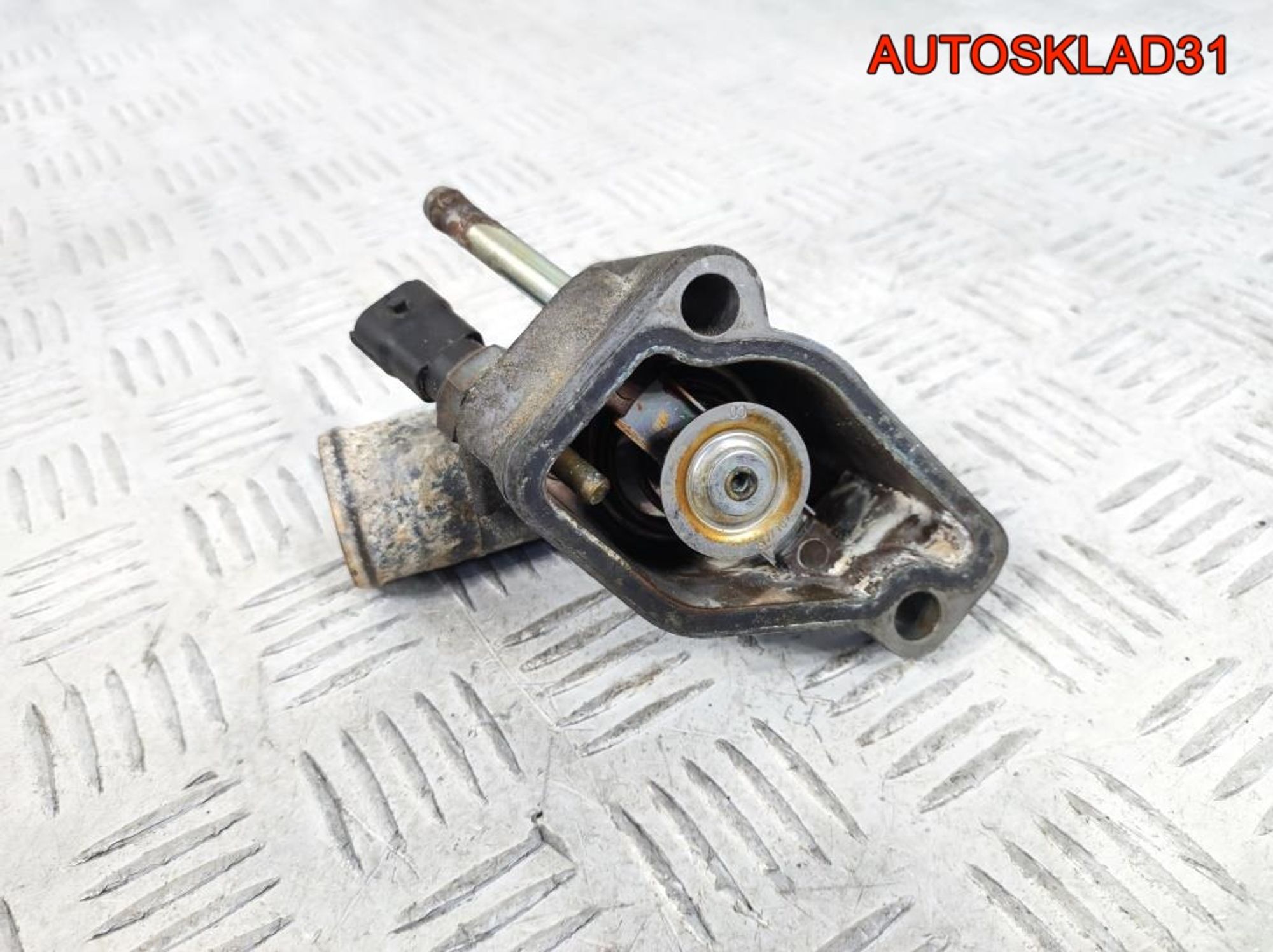 Корпус термостата Opel Astra G 1,8 Z18XE 90536262, 1300 рублей, Дубовое