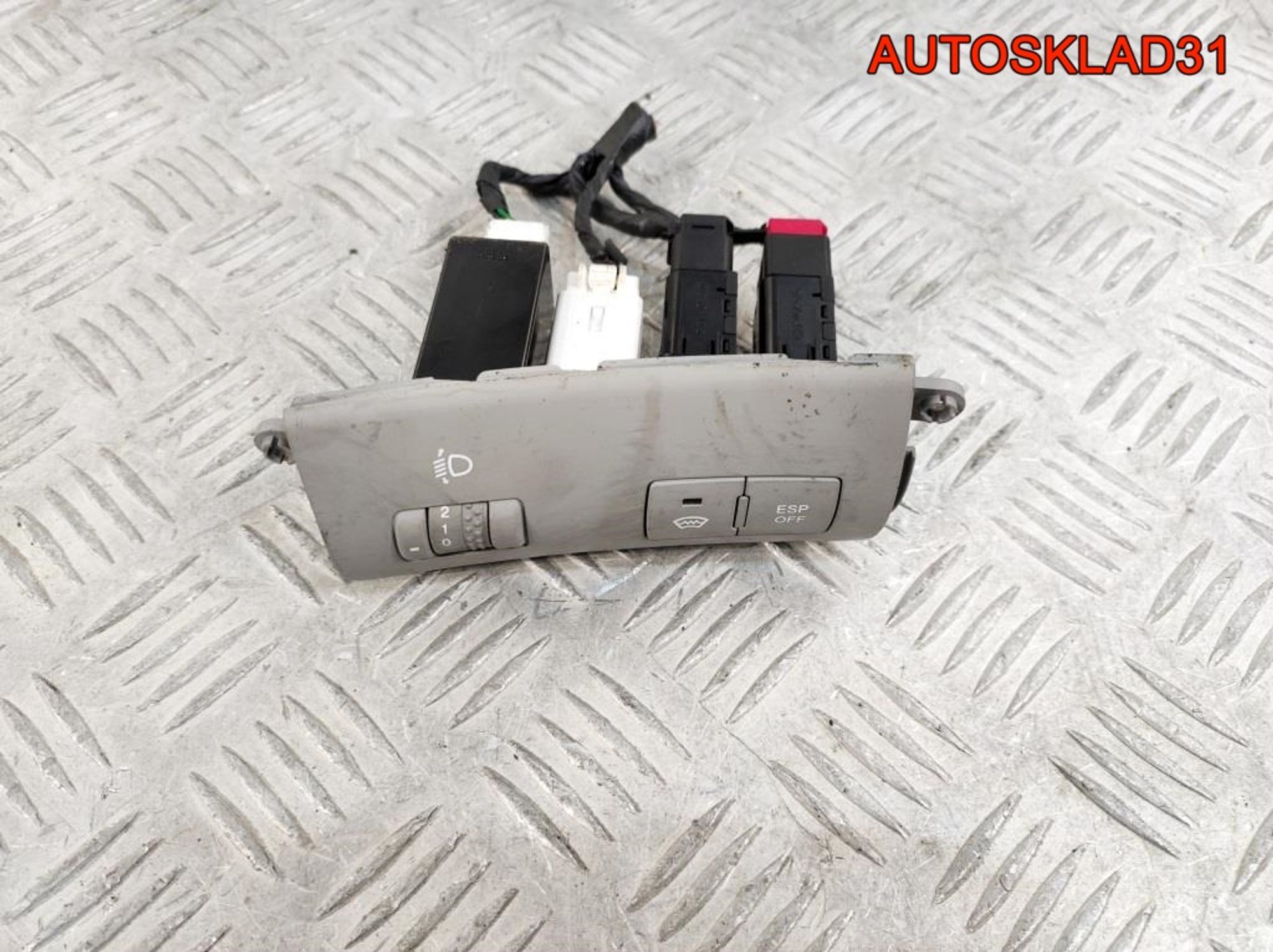 Блок кнопок Kia Ceed 933001H440ED, 2300 рублей, Дубовое