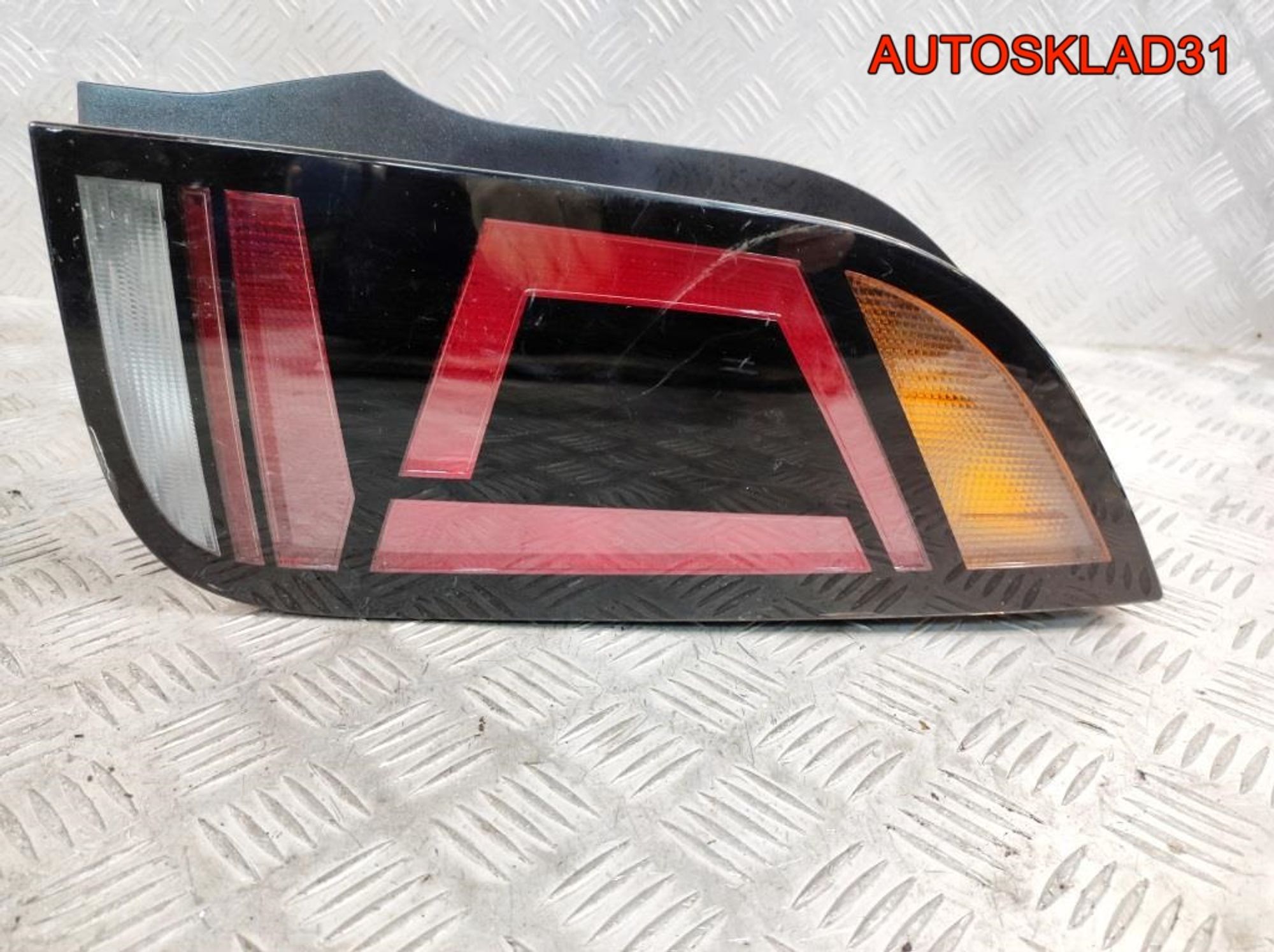 Фонарь задний правый Volkswagen up! 121 2019 1S0945096J, 5400 рублей, Дубовое