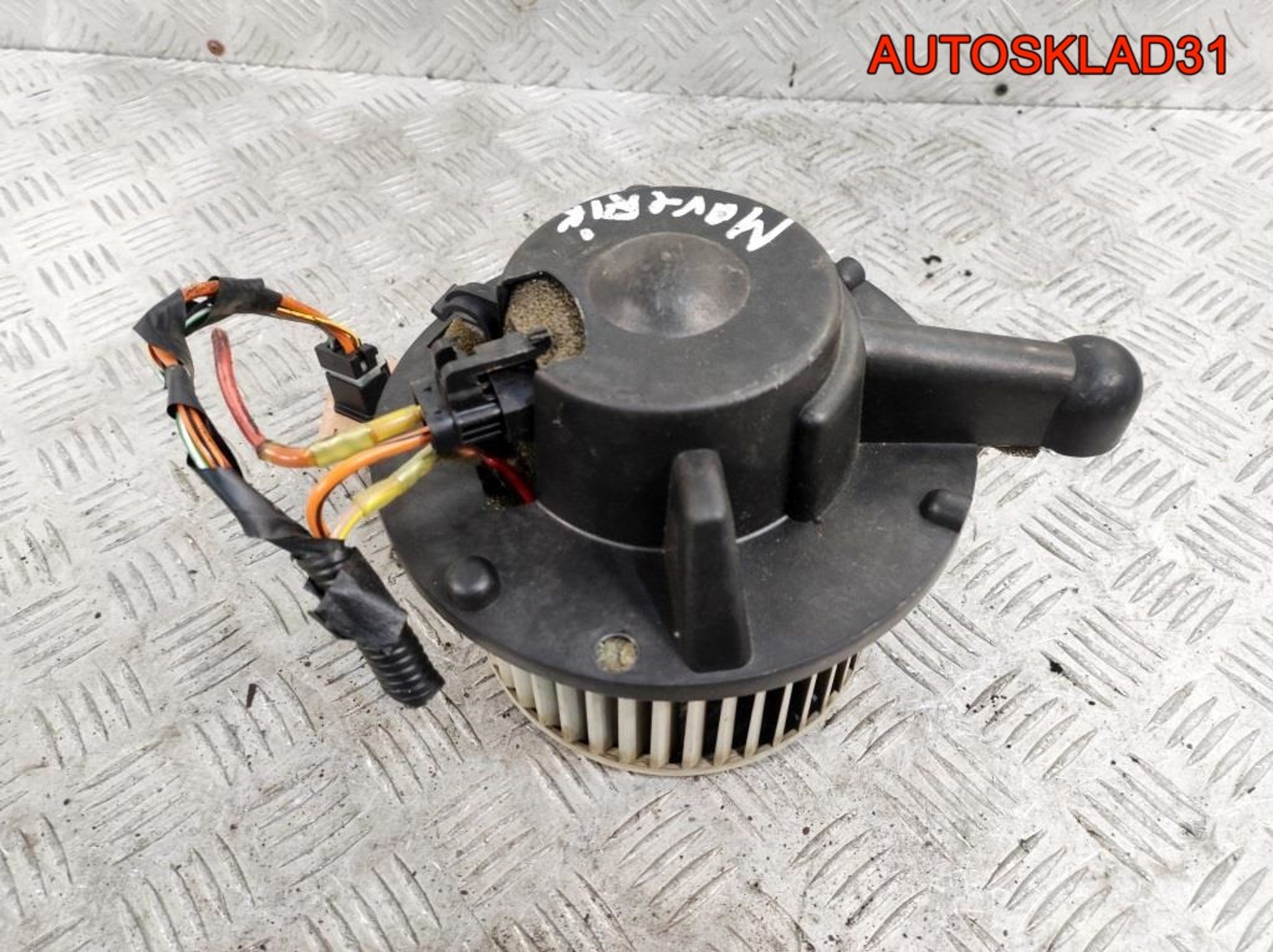 Моторчик отопителя с резистором Ford Maverick 2 5L8H19D691AA, 6300 рублей, Дубовое