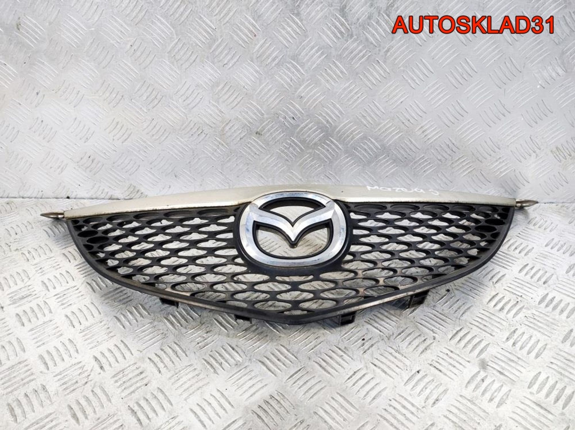 Решетка радиатора Mazda 3 BK BN8V50711 Седан, 4100 рублей, Дубовое