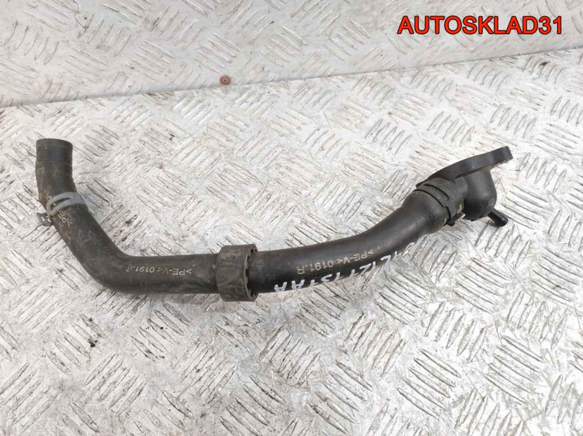 Патрубок системы охлаждения Skoda Fabia 2 6C0122157N, 1200 рублей, Дубовое