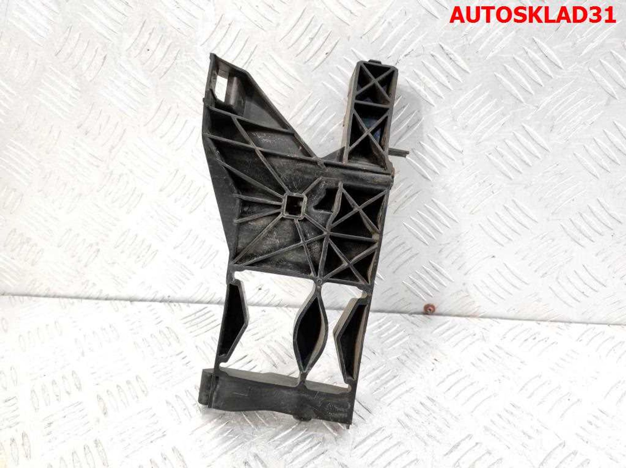 Кронштейн фары левый Audi A6 C7 4G 4G0807607, 1500 рублей, Дубовое