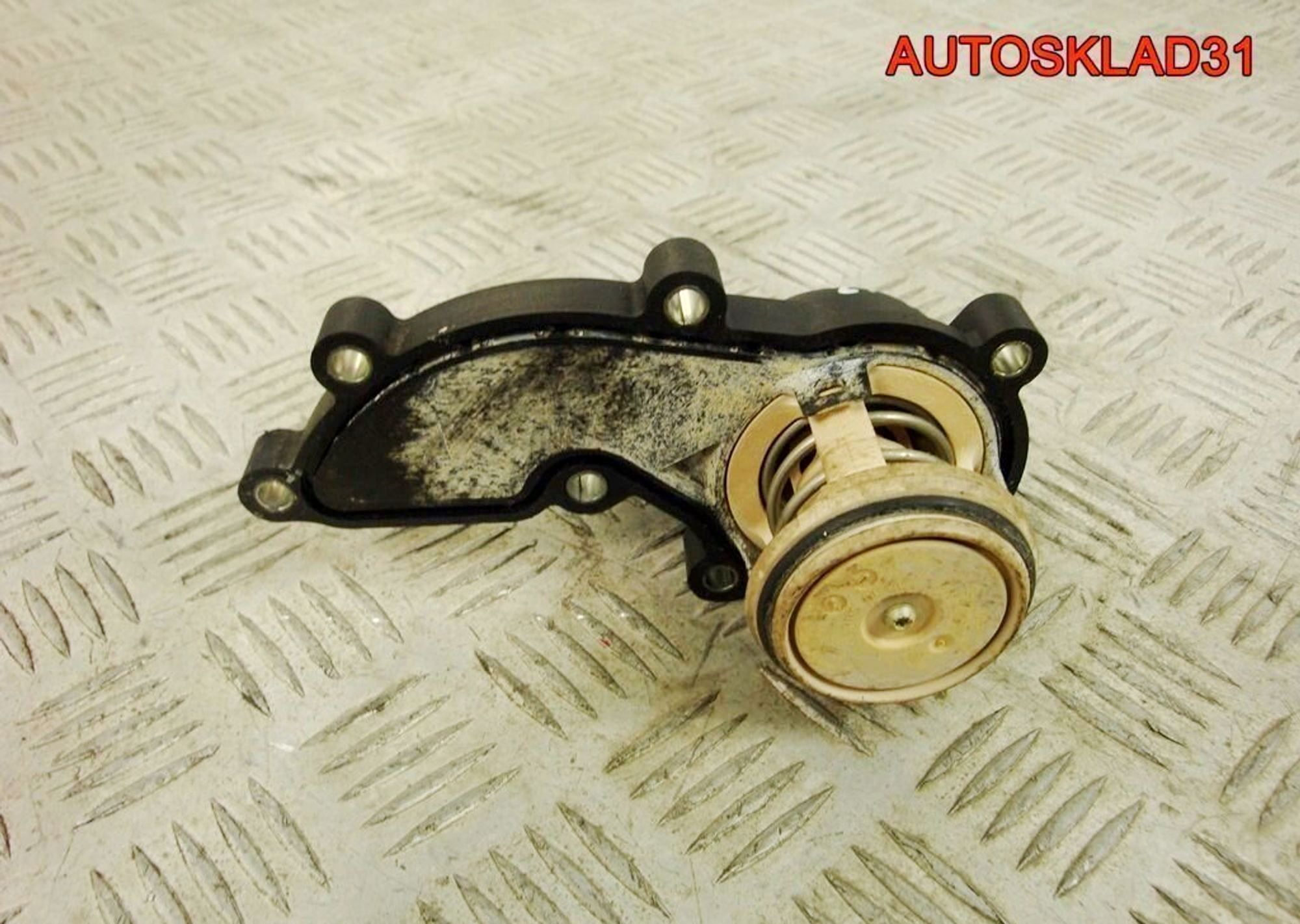 Корпус термостата Audi A6 C6 2,4 BDW Бензин 06E121111G, 1700 рублей, Дубовое