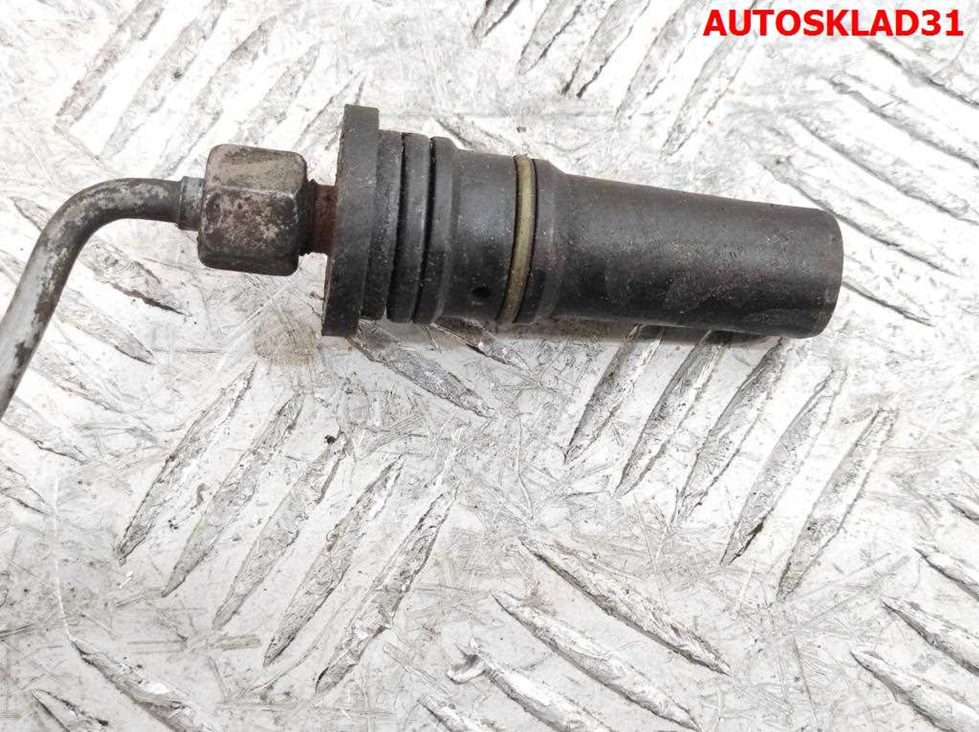 Форсунка топливная Audi 100 C4 2,3 AAR Бензин 035133551C Цена за комплект с трубками, 4000 рублей, Дубовое