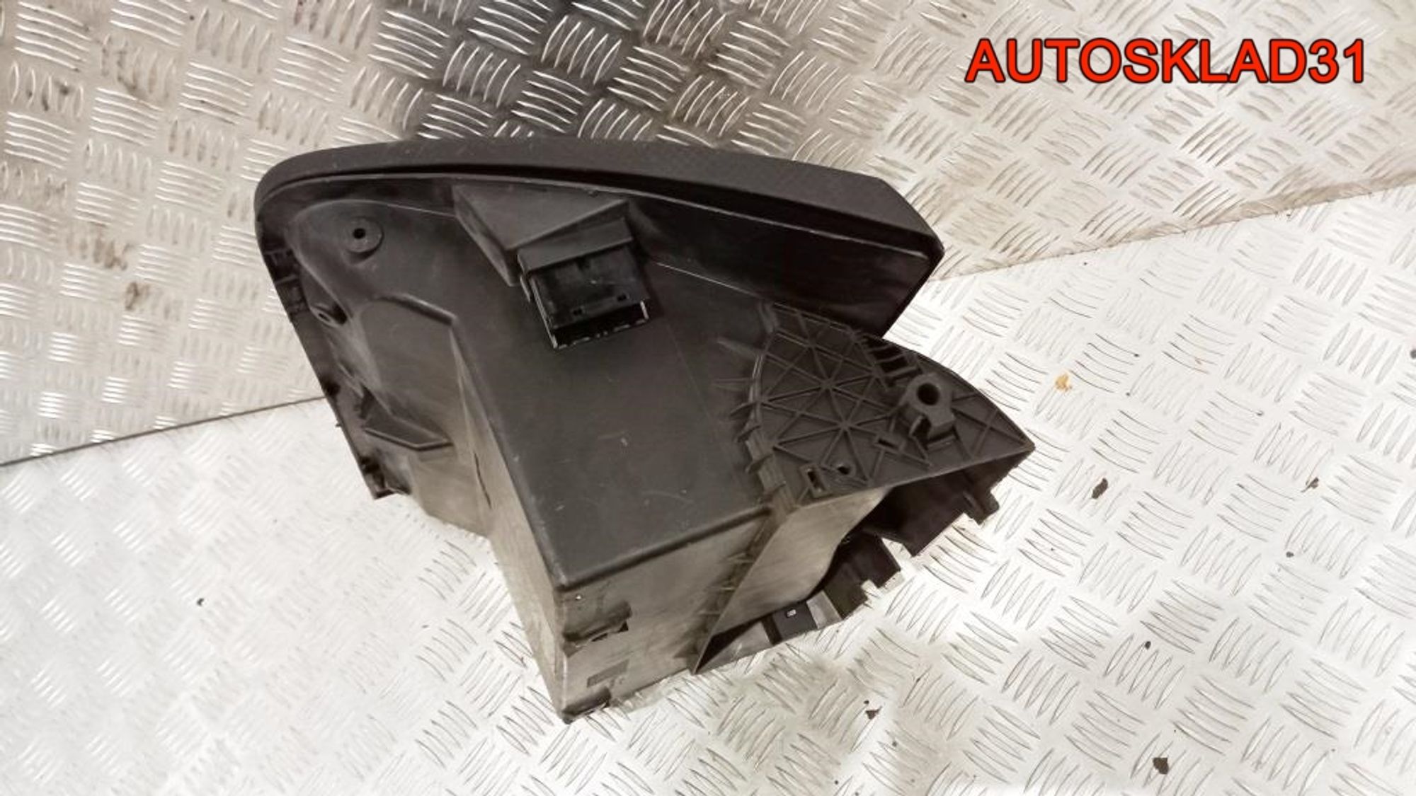 Бардачок SEAT Altea 5P1857103, 2000 рублей, Дубовое