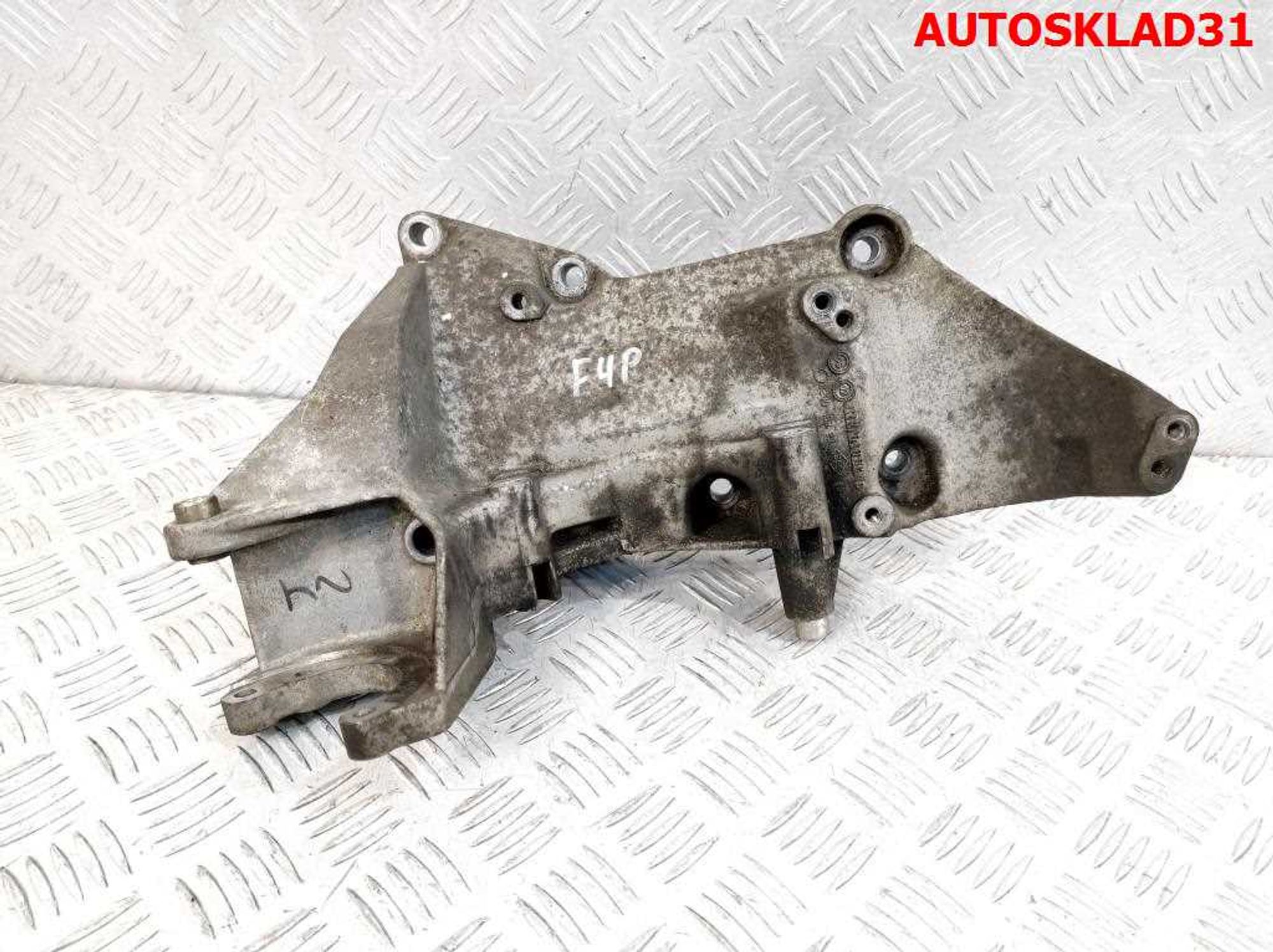 Кронштейн генератора Renault Laguna 2 1.8 F4P Бензин 8200183234, 2000 рублей, Дубовое