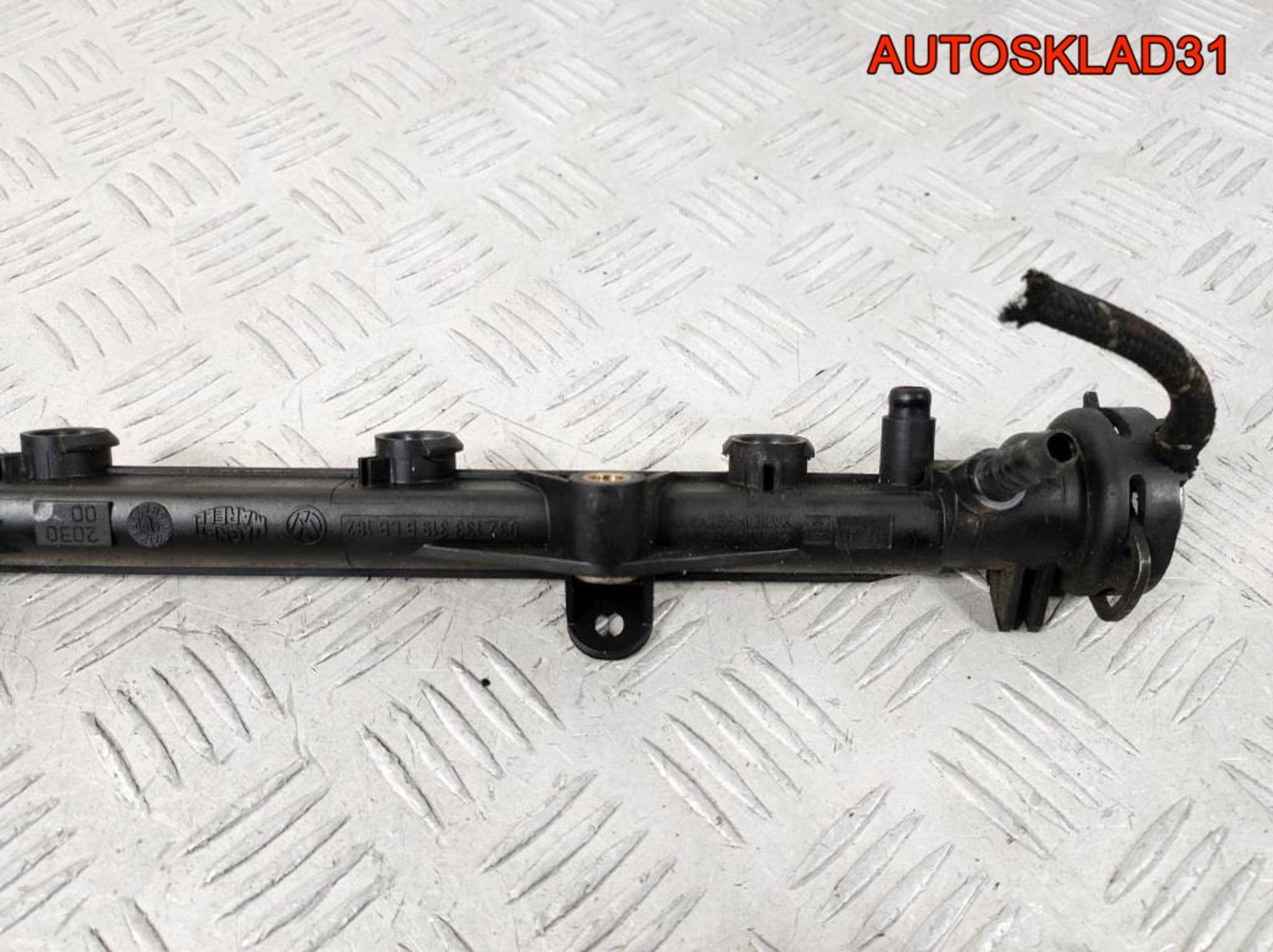 Рейка топливная Skoda Octavia 1,6 AEE 032133319B, 900 рублей, Дубовое