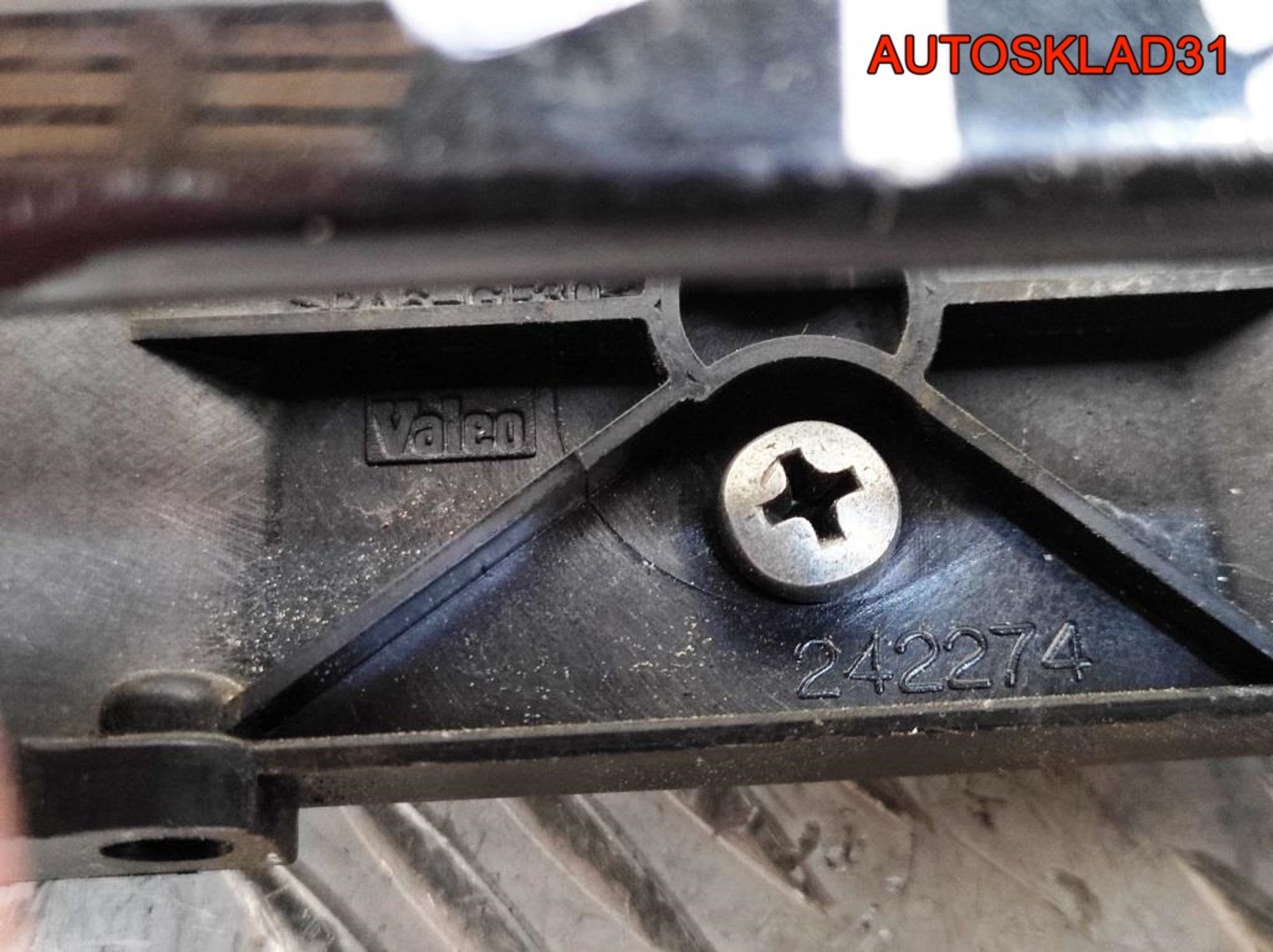 Ручка двери задняя левая Nissan Note 80640AX62C, 2300 рублей, Дубовое