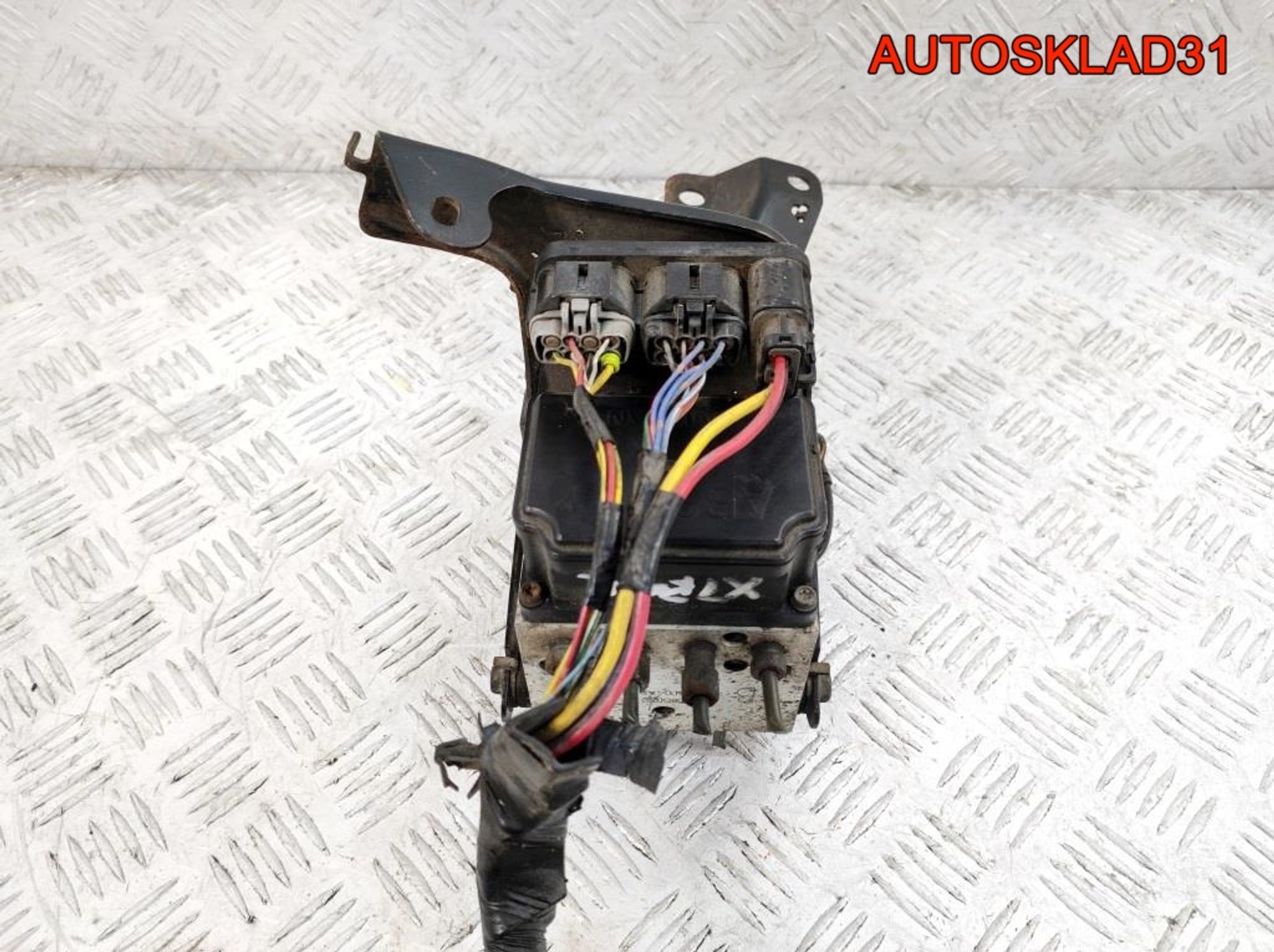 Блок ABS Nissan X-Trail T30 2,2 Дизель 47600AR005, 4000 рублей, Дубовое