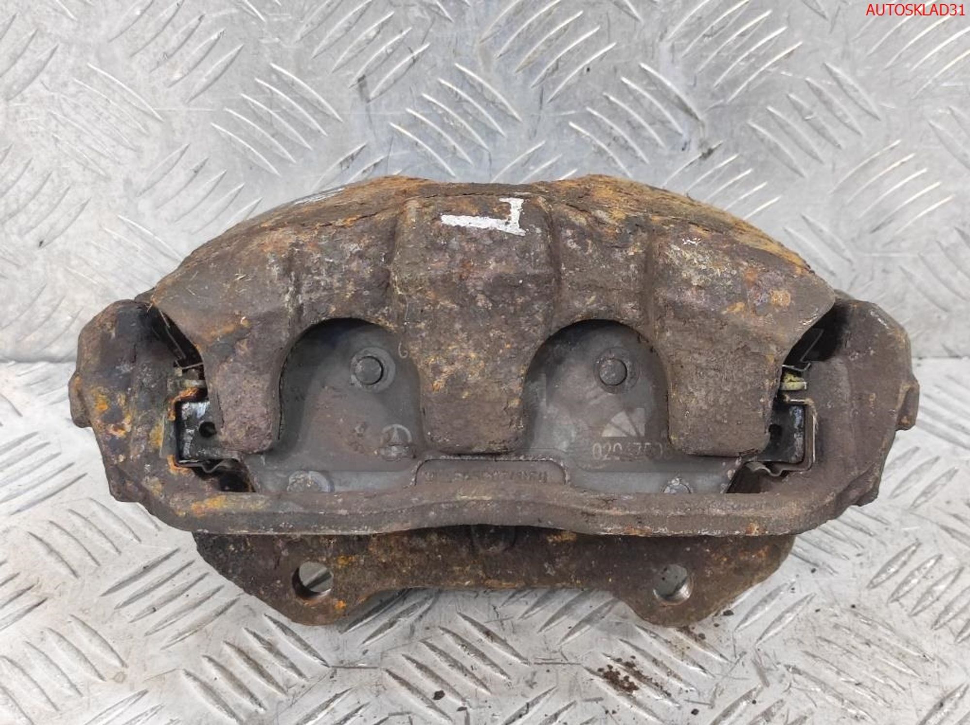 Суппорт тормозной передний левый Mercedes GLK 2,2 651.912, 2500 рублей, Дубовое