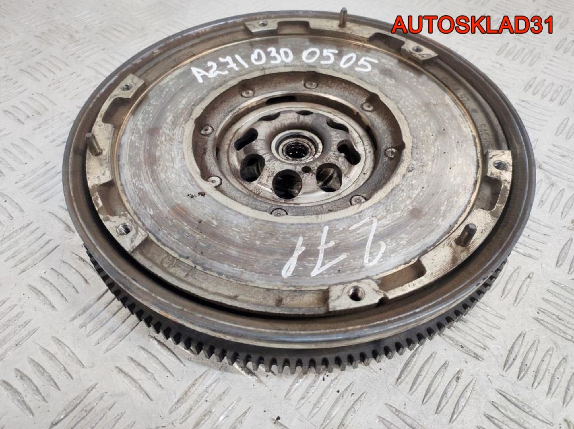 Маховик в сборе со сцеплением Mercedes W203 A2710300505, 14400 рублей, Дубовое