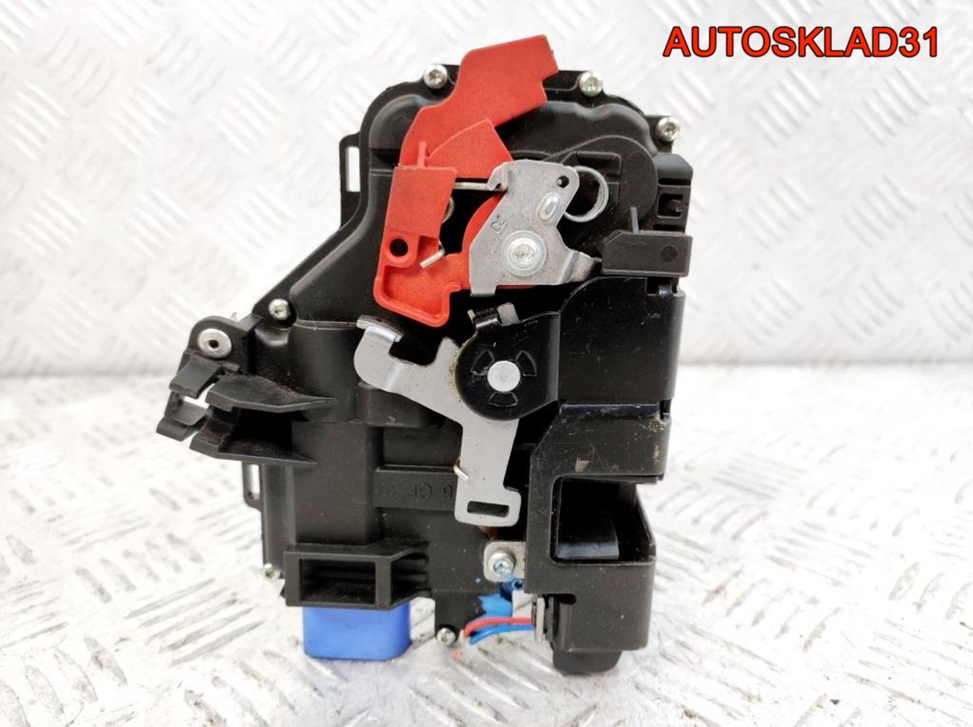 Замок двери передней правой VW Touran 3D1837016AC, 2800 рублей, Дубовое