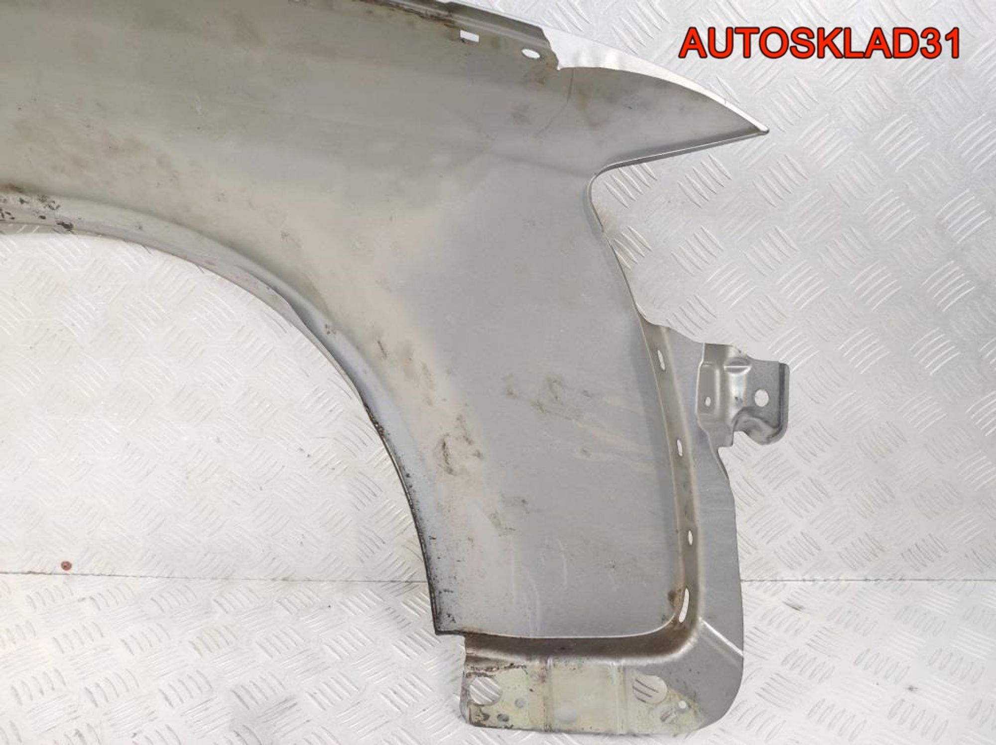 Крыло переднее левое Audi A4 B6 8E0821105B, 9800 рублей, Дубовое