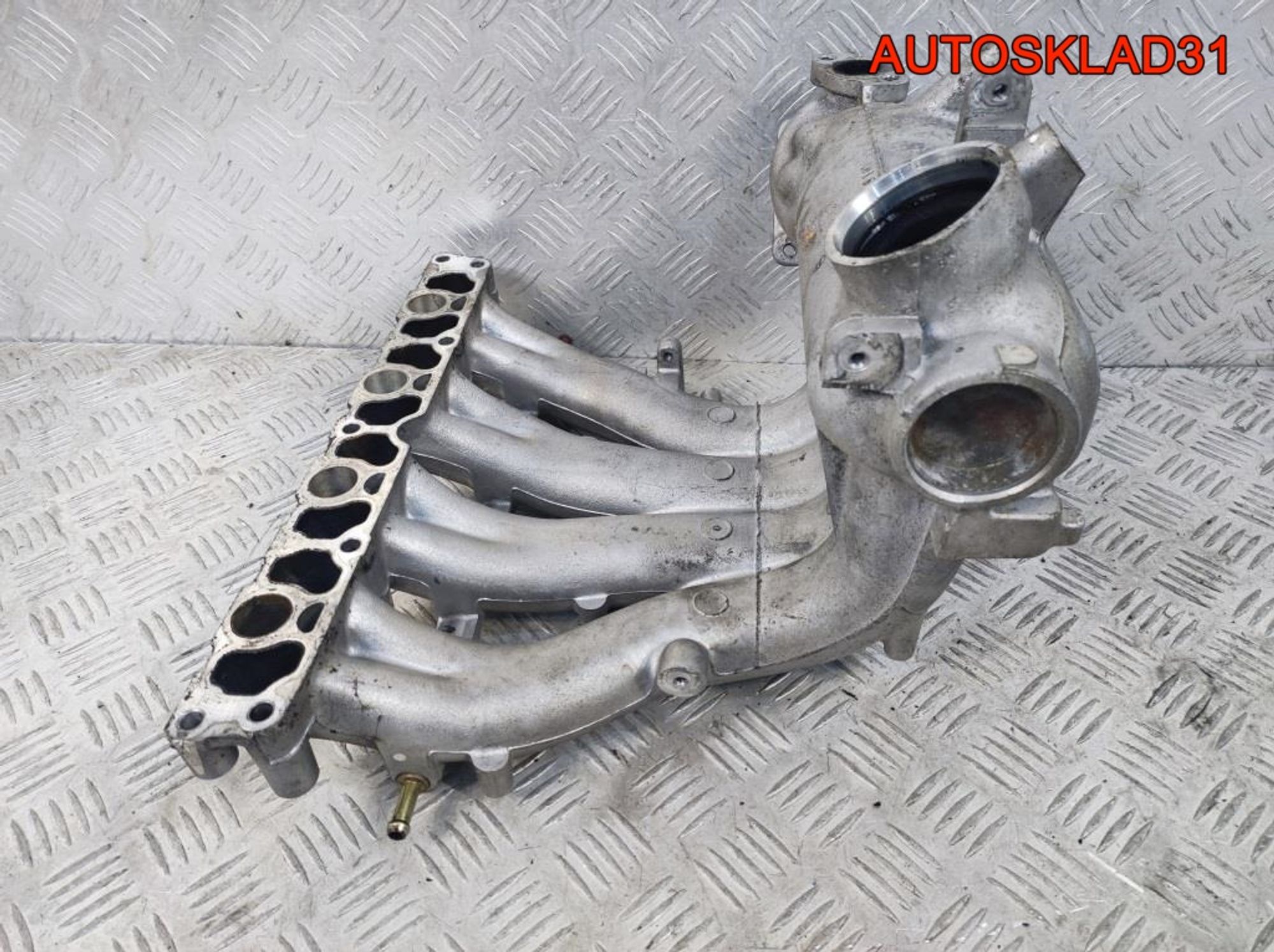 Коллектор впускной Mitsubishi Carisma DA MR507324, 1300 рублей, Дубовое