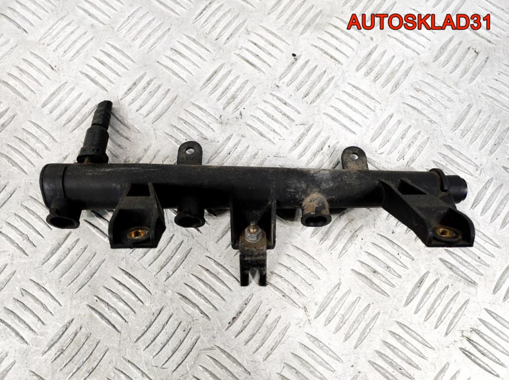 Рейка топливная Peugeot 206 1,4 KFU 9625194080, 900 рублей, Дубовое