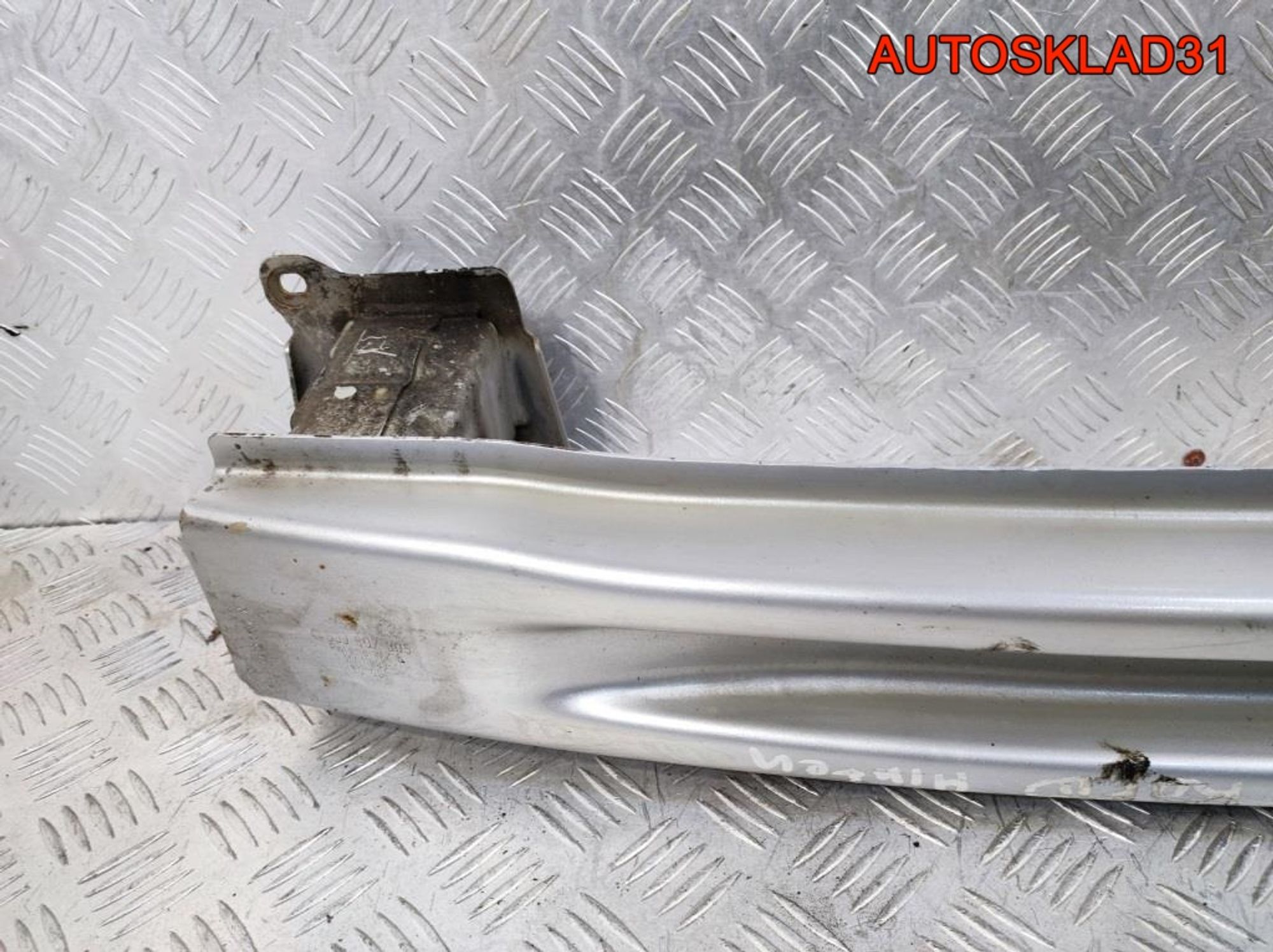 Усилитель заднего бампера Skoda Rapid 5JJ807305, 4900 рублей, Дубовое