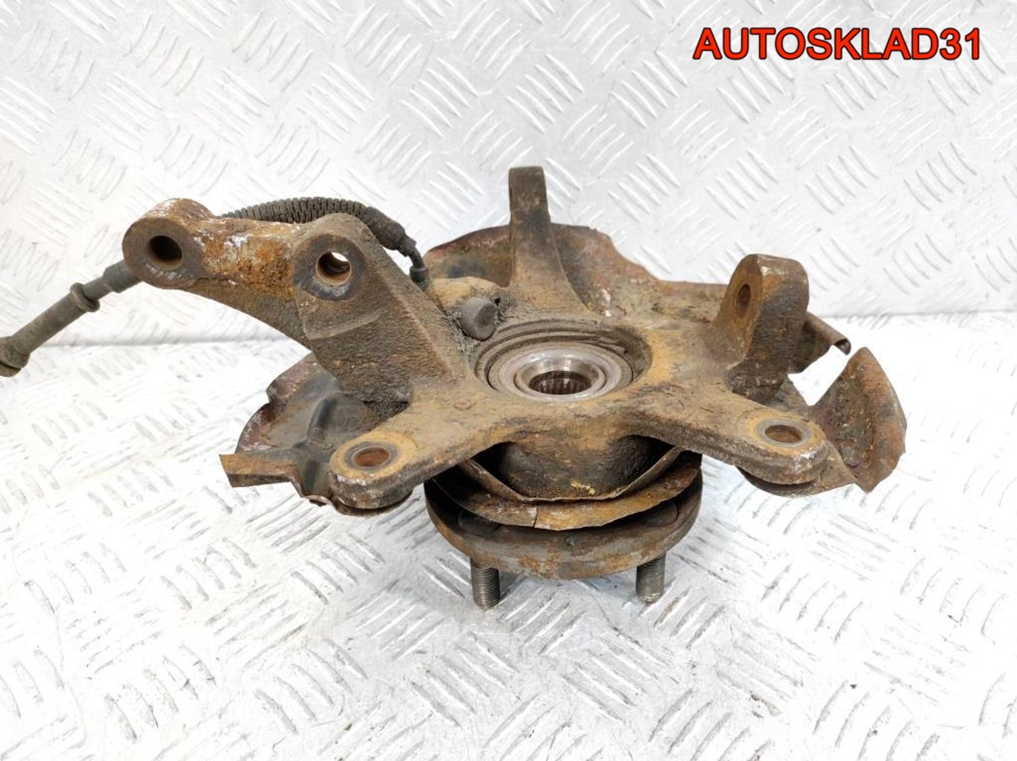 Кулак поворотный передний правый в сборе Hyundai Getz 517161C110, 4500 рублей, Дубовое