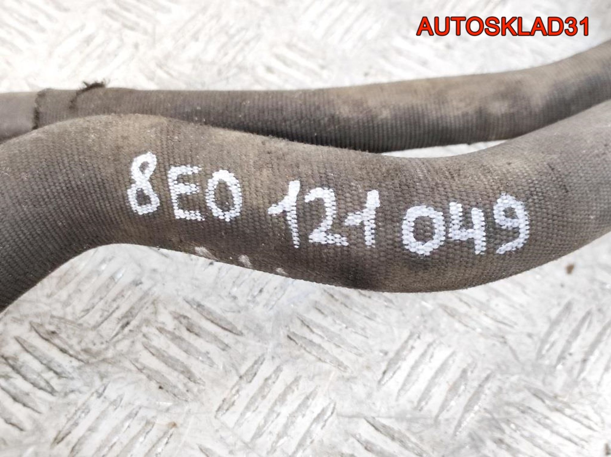 Патрубок радиатора Audi A4 B6 2,0 ALT Бензин 8E0121049, 1500 рублей, Дубовое