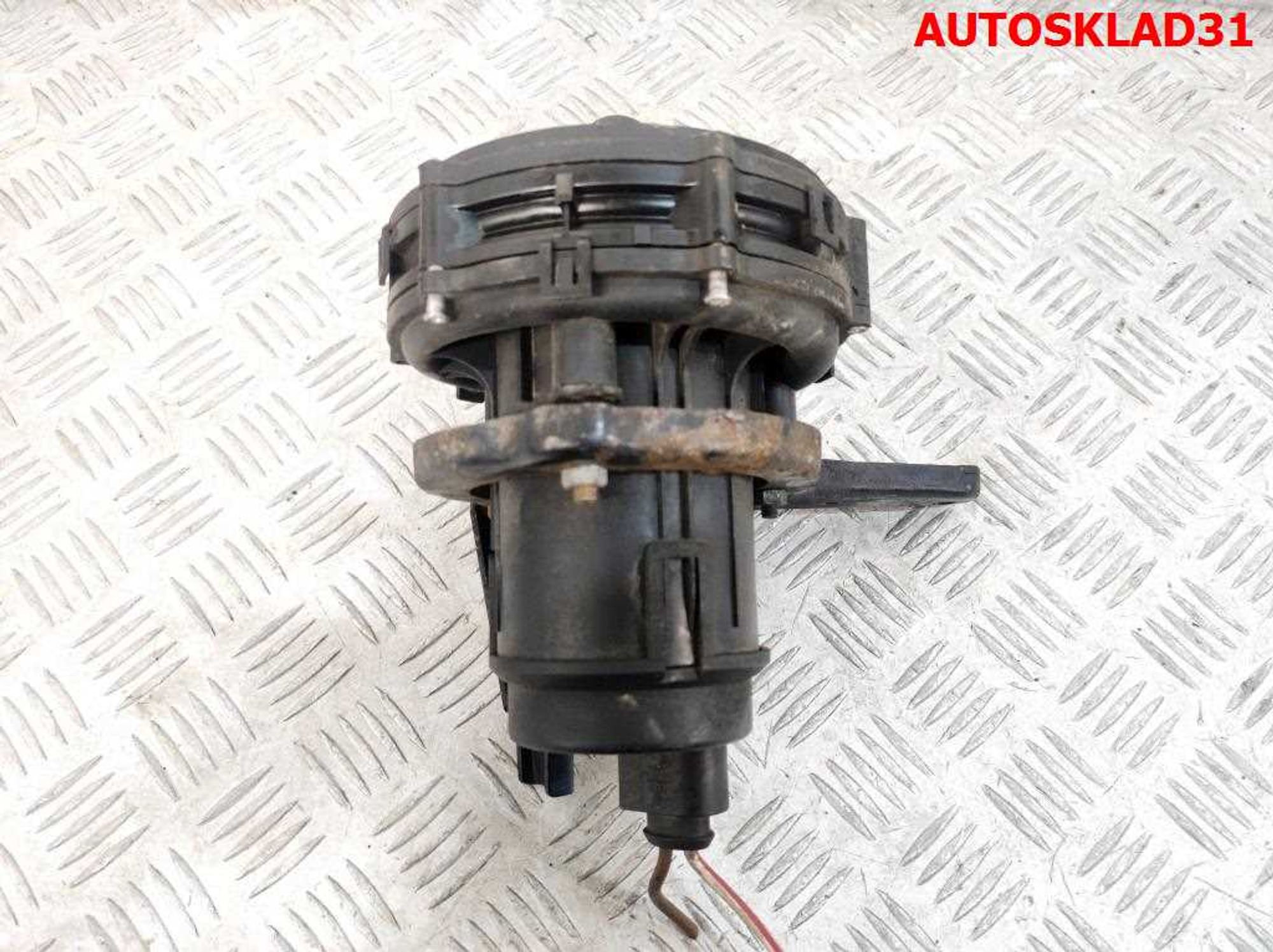 Насос воздушный VW Golf 4 2,0 AQY Бензин 06A959253, 2600 рублей, Дубовое