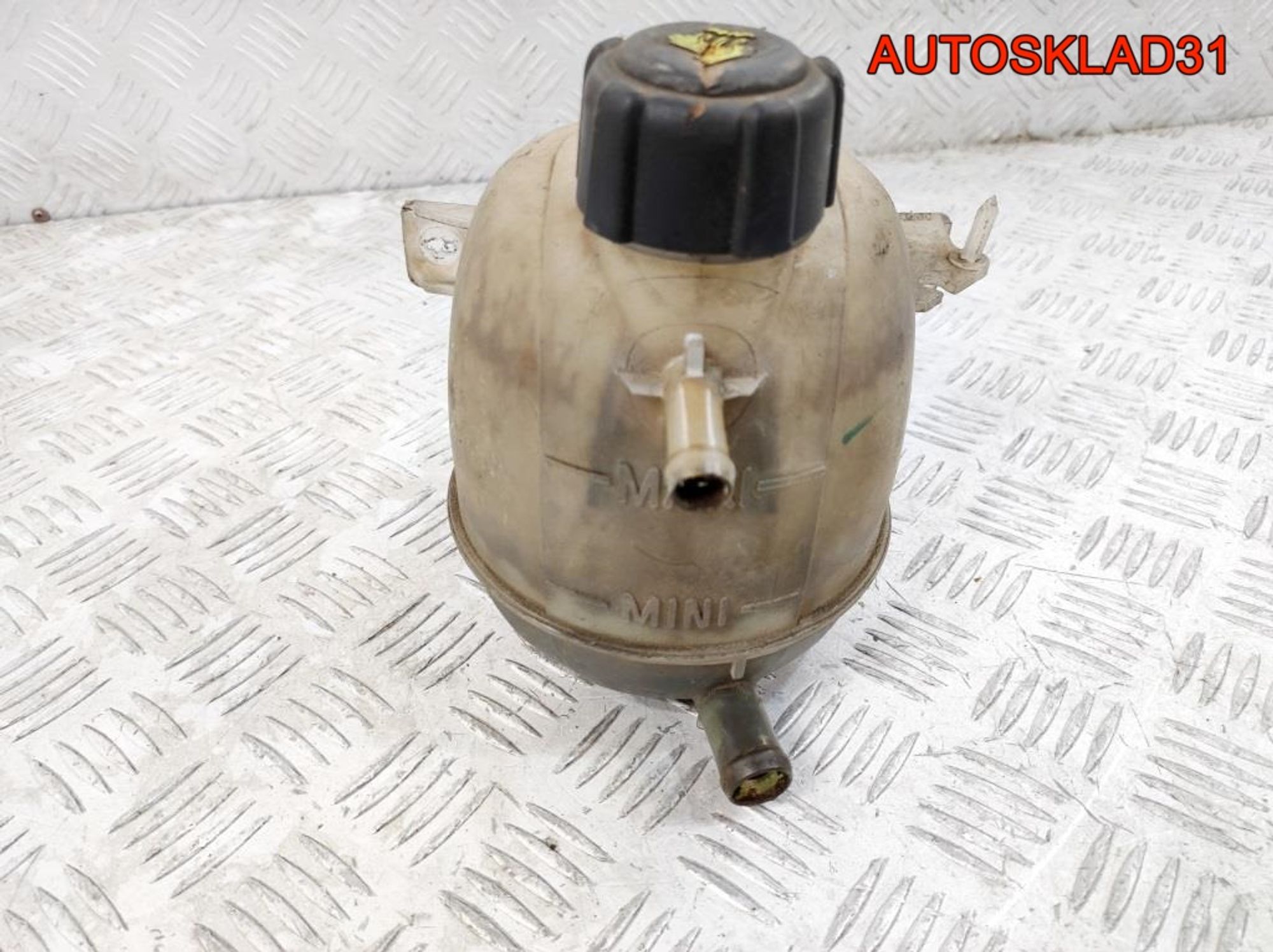 Бачок расширительный Renault Sandero 1 8200766826, 600 рублей, Дубовое