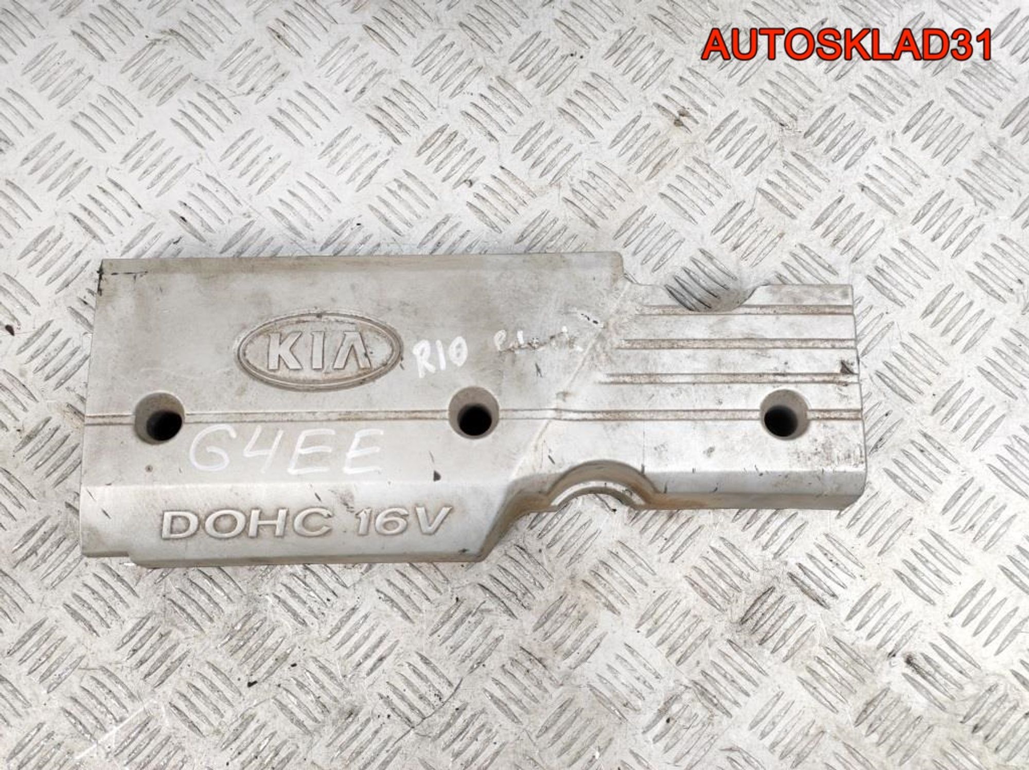 Накладка декоративная Kia Rio 2 1,4 G4EE Бензин 2240526030, 700 рублей, Дубовое