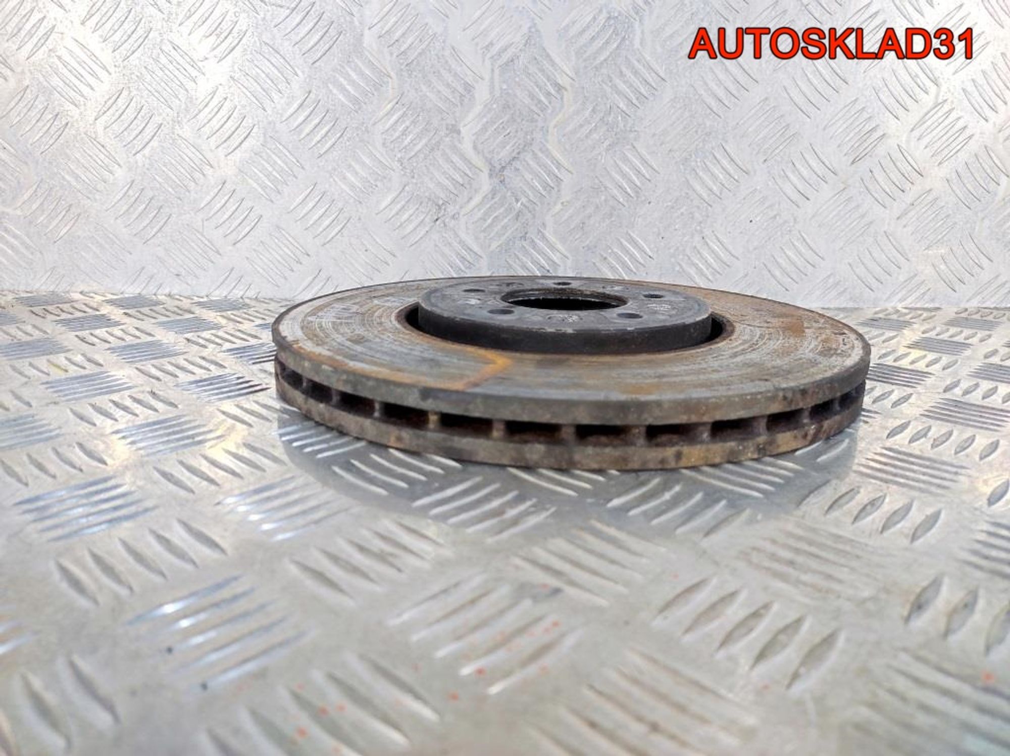 Диск тормозной передний Volkswagen Polo 6R0615301A, 1300 рублей, Дубовое