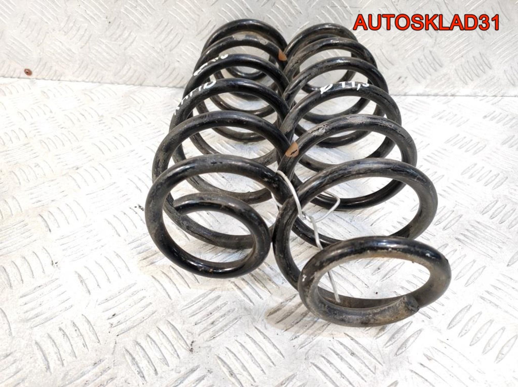 Пружина задняя комплект Skoda Rapid 1J0511115BC, 1800 рублей, Дубовое