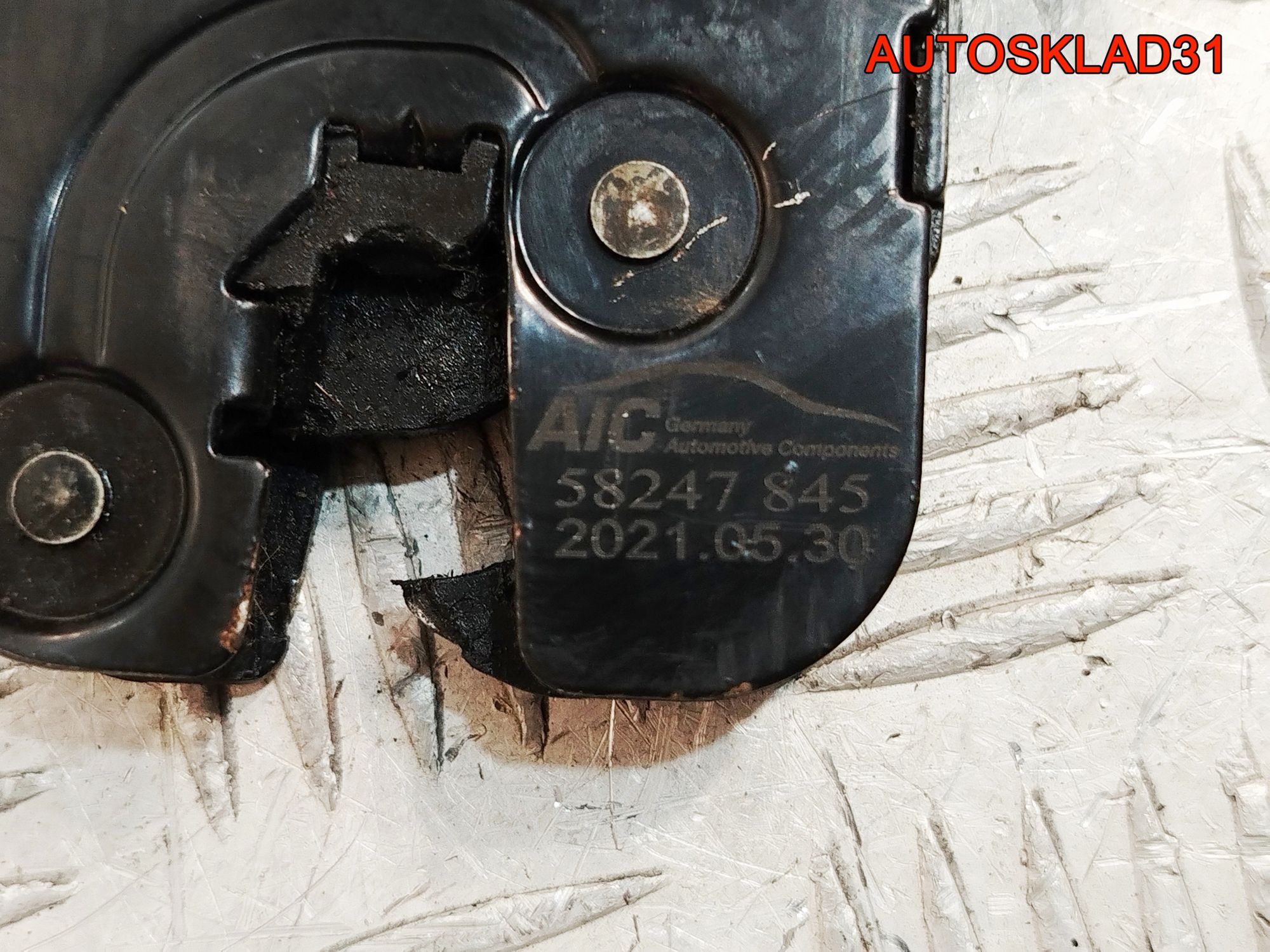 Замок двери багажника Audi A6 C6 Универсал 8P4827505B, 1500 рублей, Дубовое