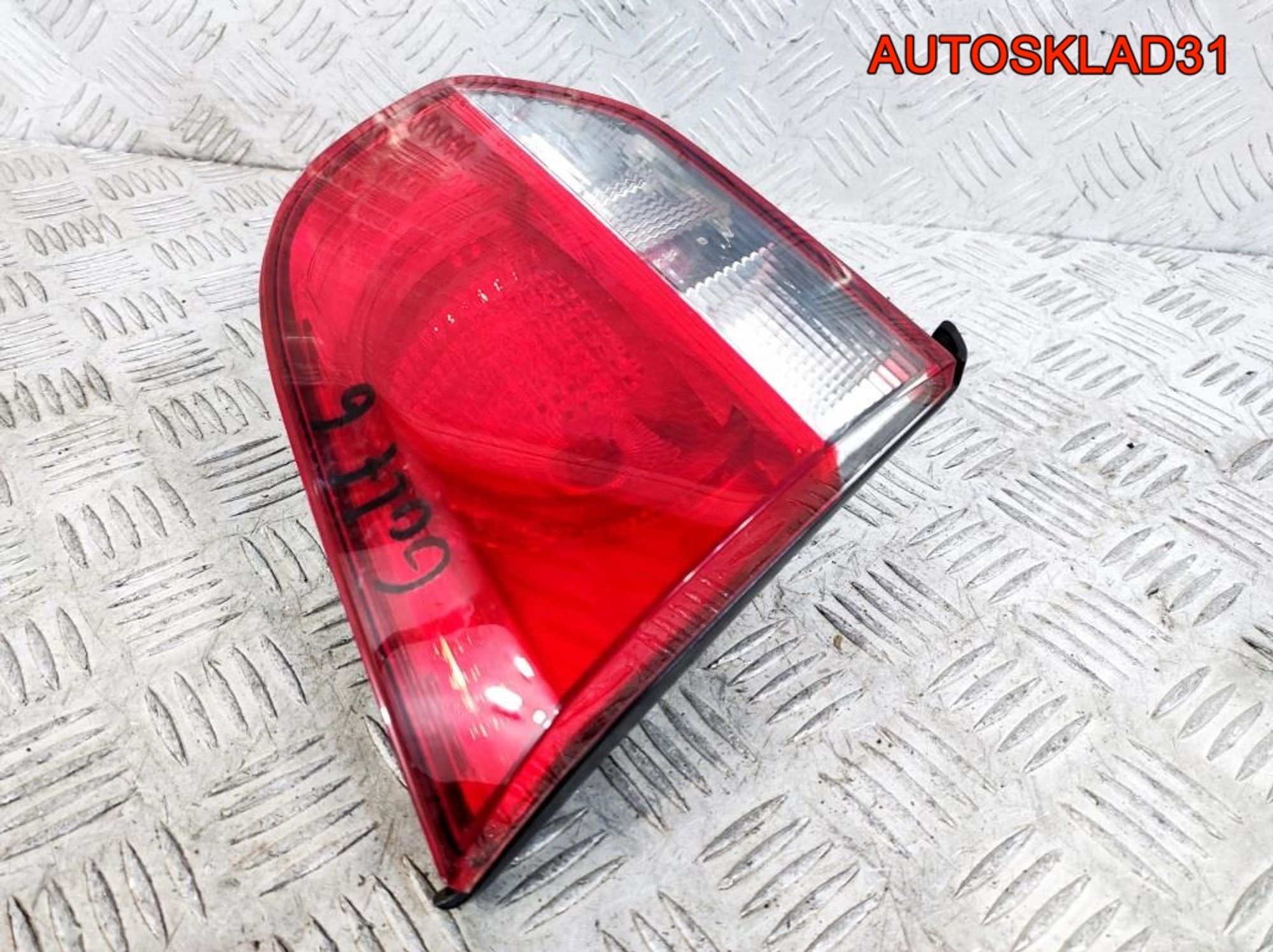 Фонарь внутренний левый VW Golf 6 5K0945093G, 3300 рублей, Дубовое