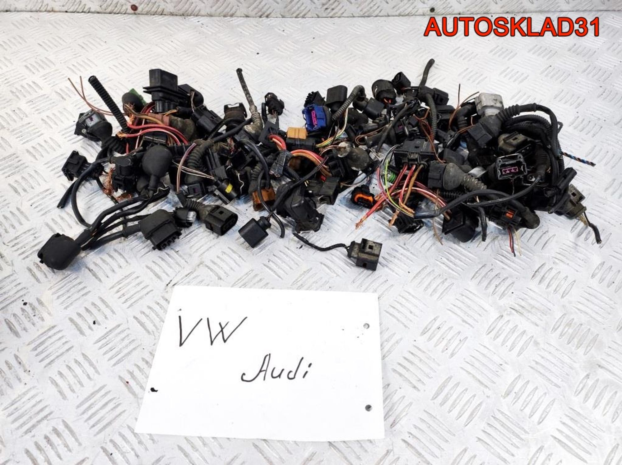 Фишки проводки двигателя Audi Volkswagen, 600 рублей, Дубовое