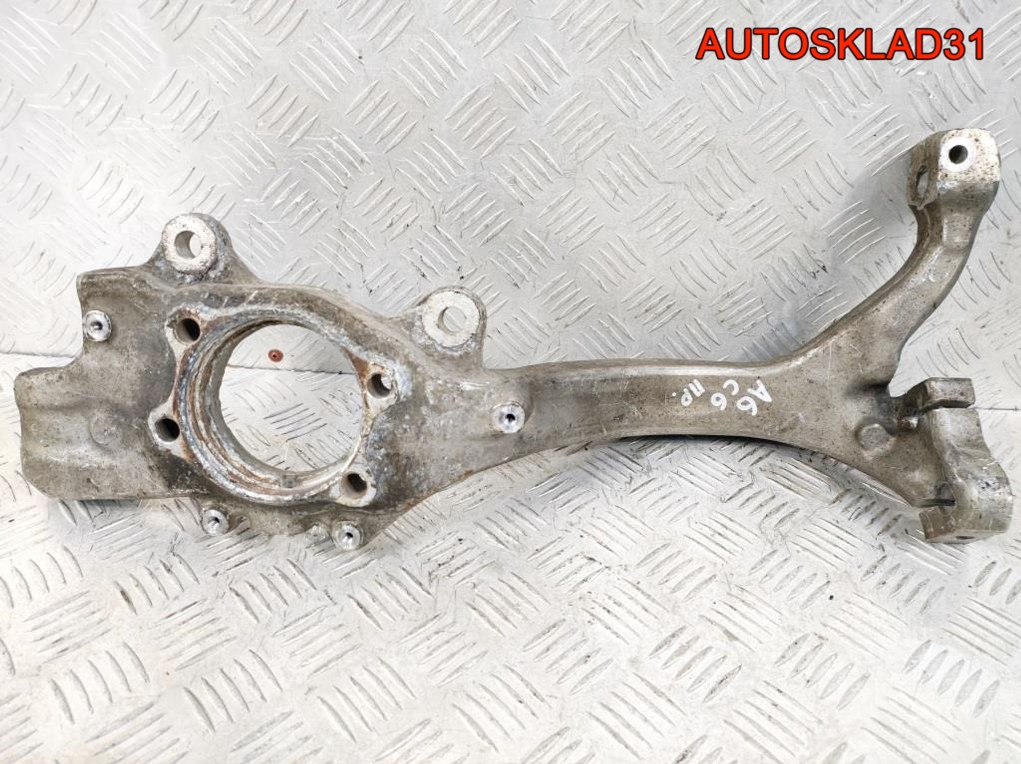 Кулак передний правый Audi A6 C6 4F0407242E, 7000 рублей, Дубовое
