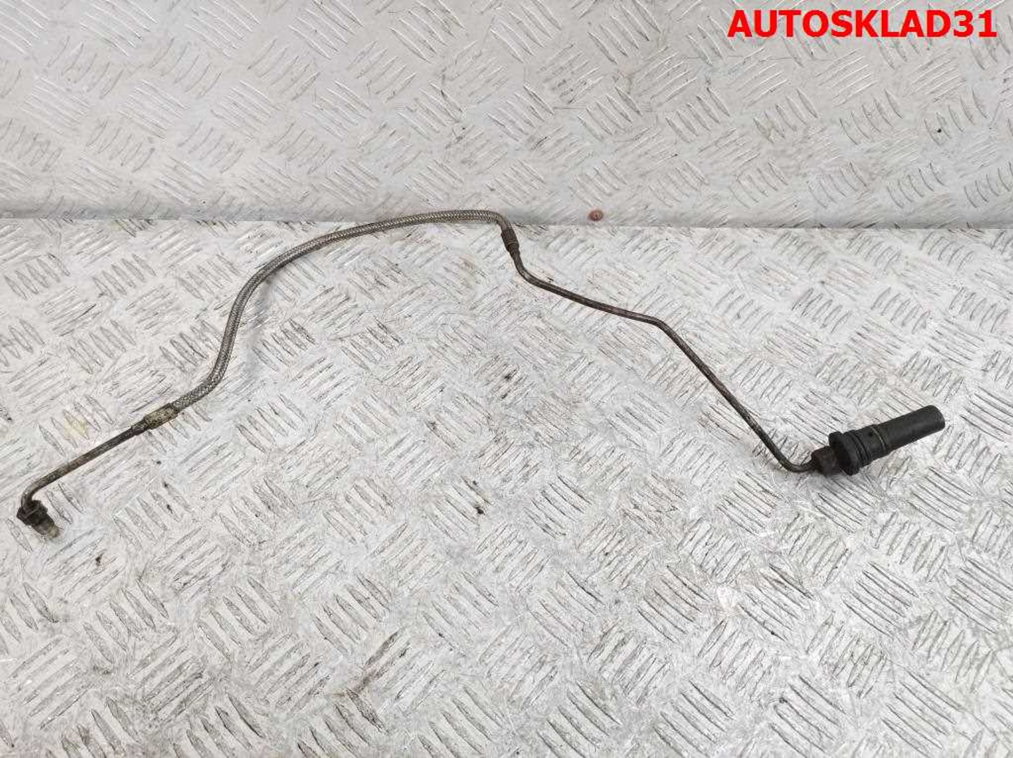 Форсунка топливная Audi 100 C4 2,3 AAR Бензин 035133551C Цена за комплект с трубками, 4000 рублей, Дубовое