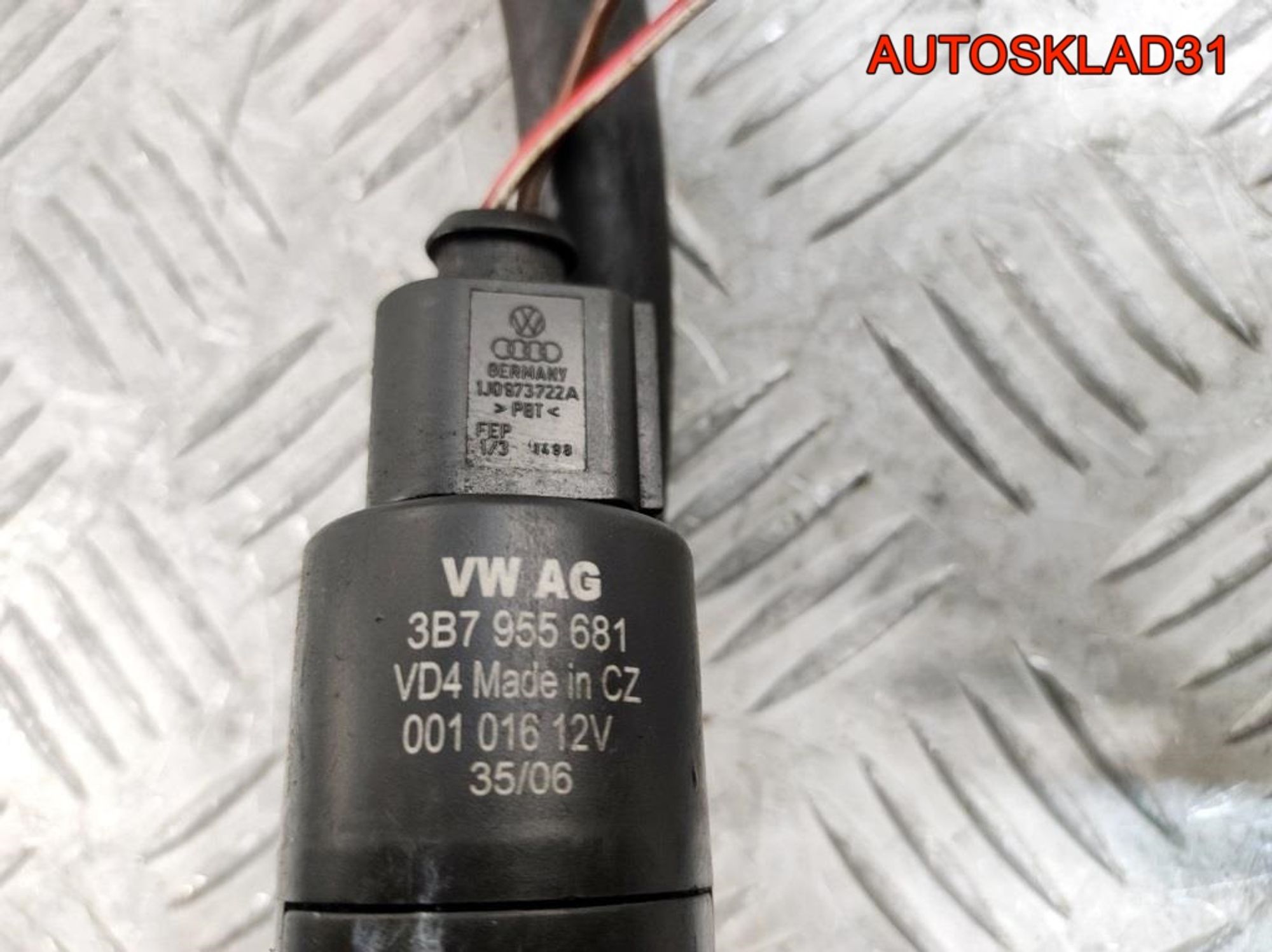 Насос омывателя фар VW Passat B5 3B7955681, 900 рублей, Дубовое