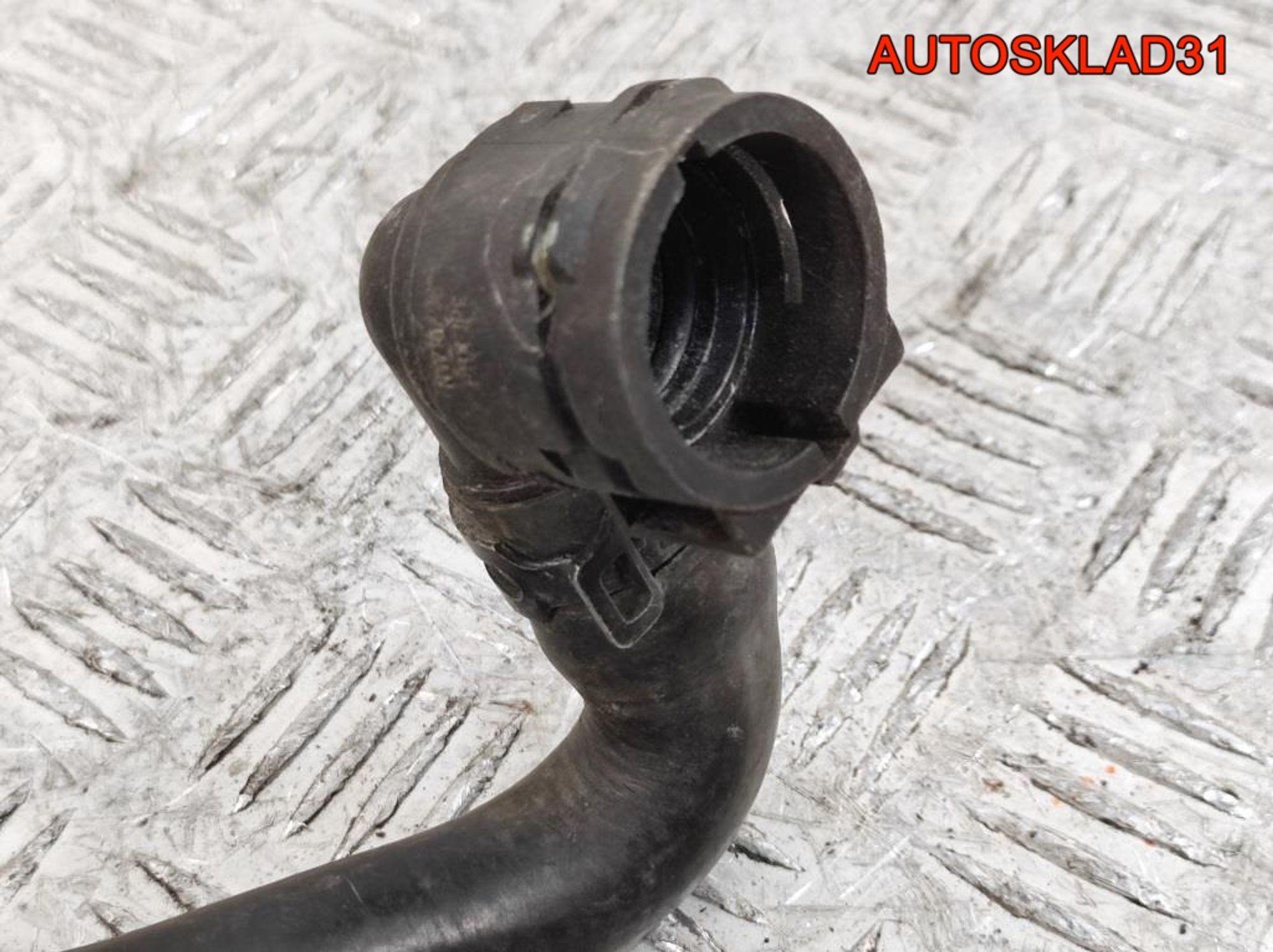 Патрубок системы охлаждения VW Passat B6 2,0 Дизель 3C0121156BD, 1200 рублей, Дубовое