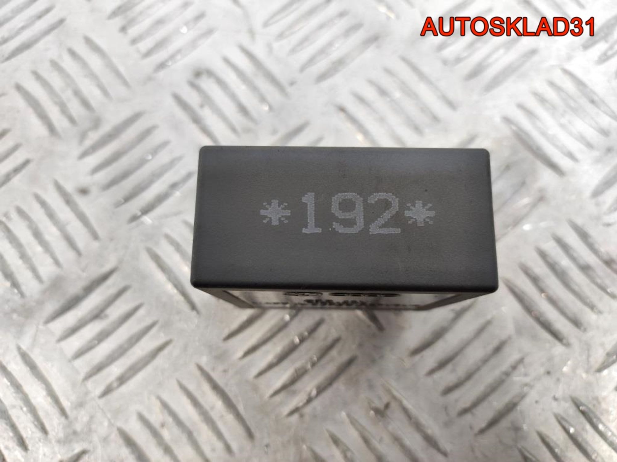 Реле стеклоочистителей VW Passat B5+ 1J0955531, 1400 рублей, Дубовое