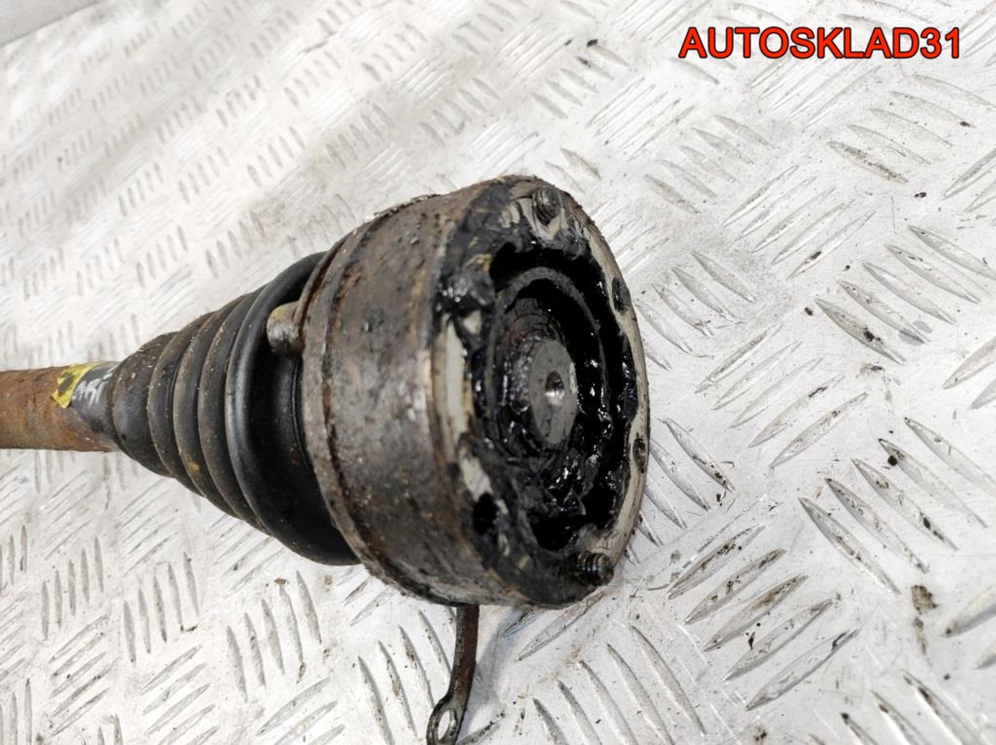 Привод передний правый Audi 80 B3 2,0 Бензин, 2300 рублей, Дубовое