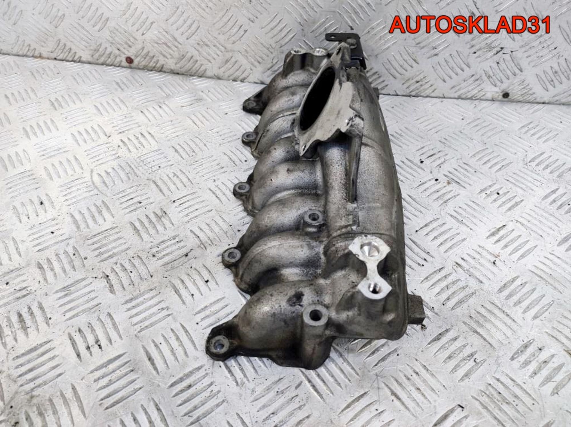 Коллектор впускной VW Passat B6 2,0 BKP 03G129713, 2100 рублей, Дубовое