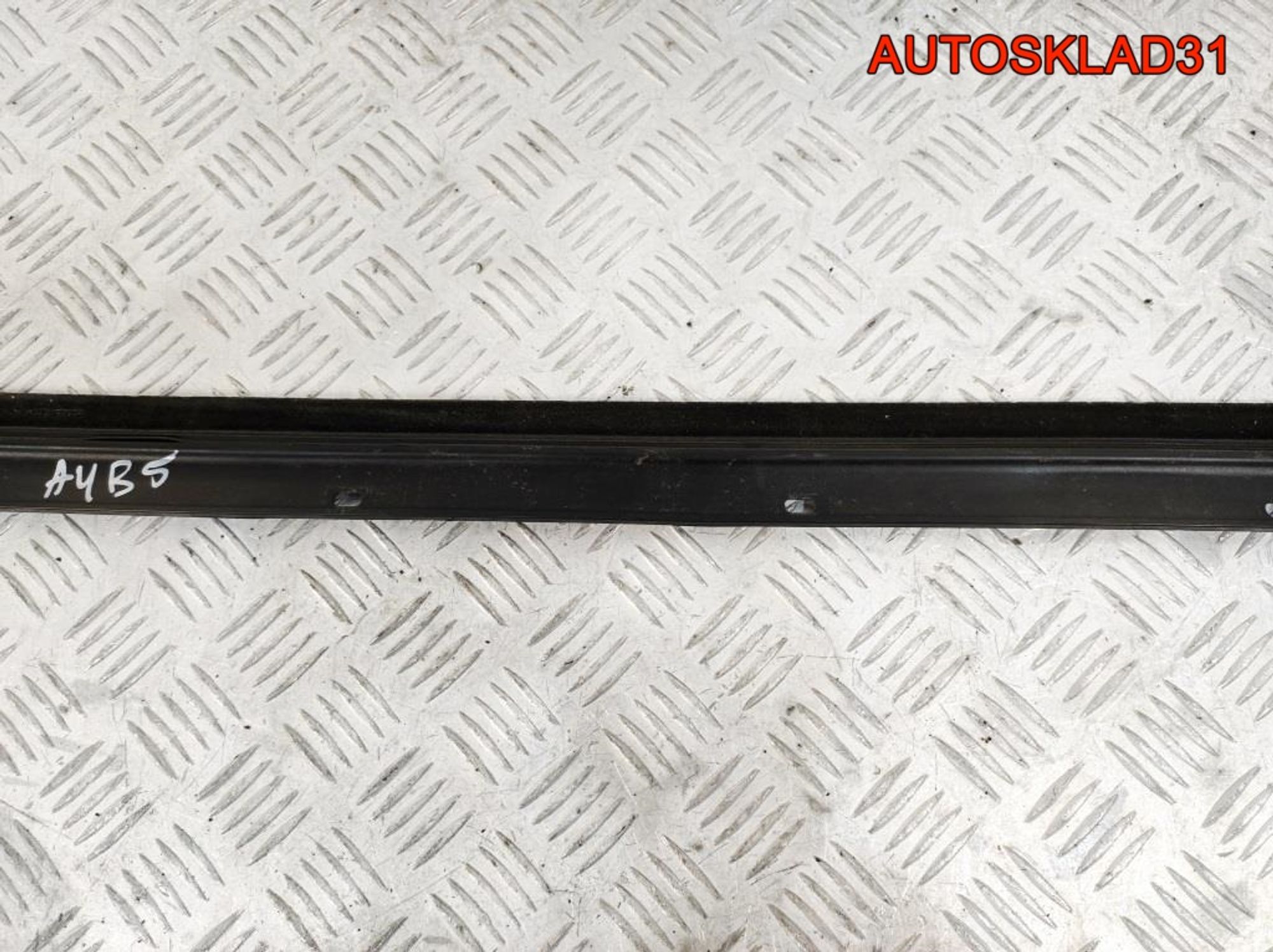 Накладка стекла переднего левого Audi A4 B5, 900 рублей, Дубовое