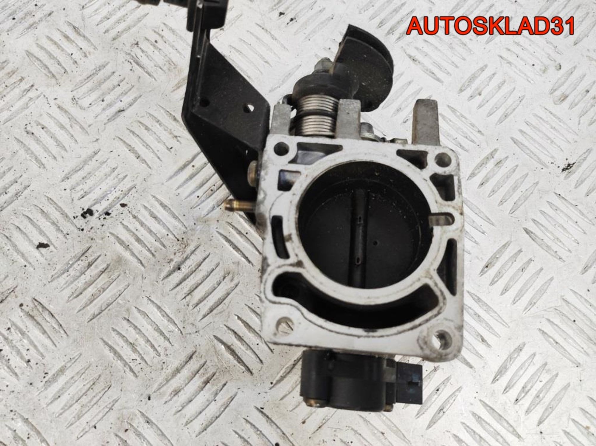 Заслонка дроссельная Ford Galaxy 95WF9U538CA, 2900 рублей, Дубовое