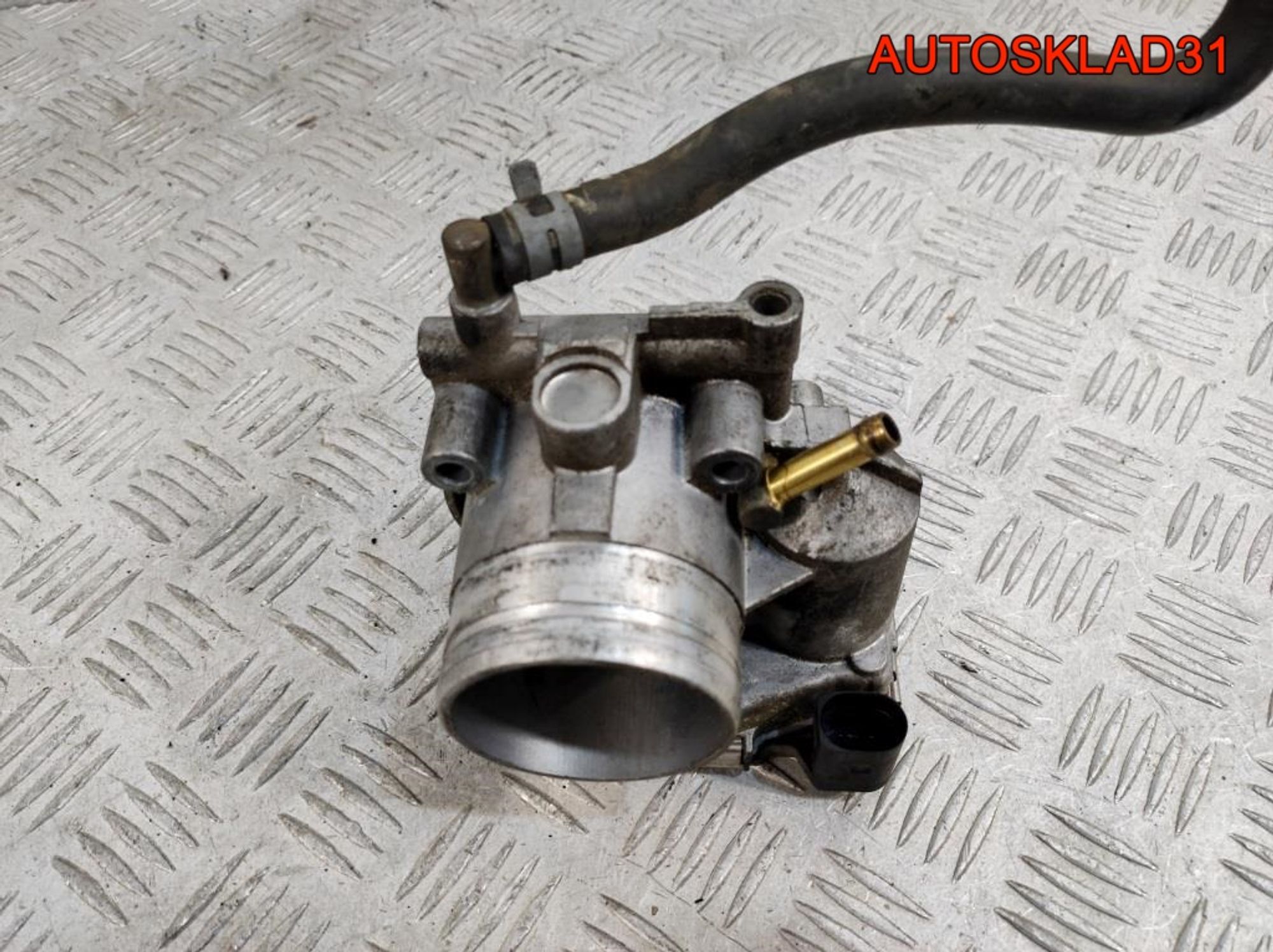 Заслонка дроссельная VW Golf 1.6 BAD 036133062D, 5000 рублей, Дубовое