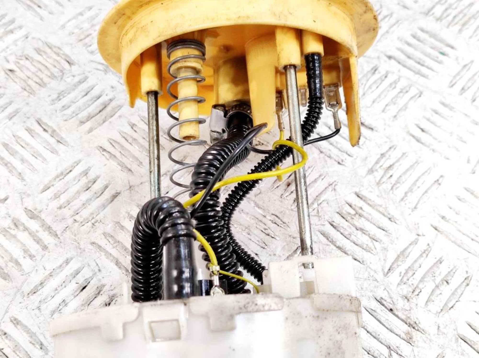 Насос топливный VW Golf 6 1,9 Дизель, 2000 рублей, Дубовое