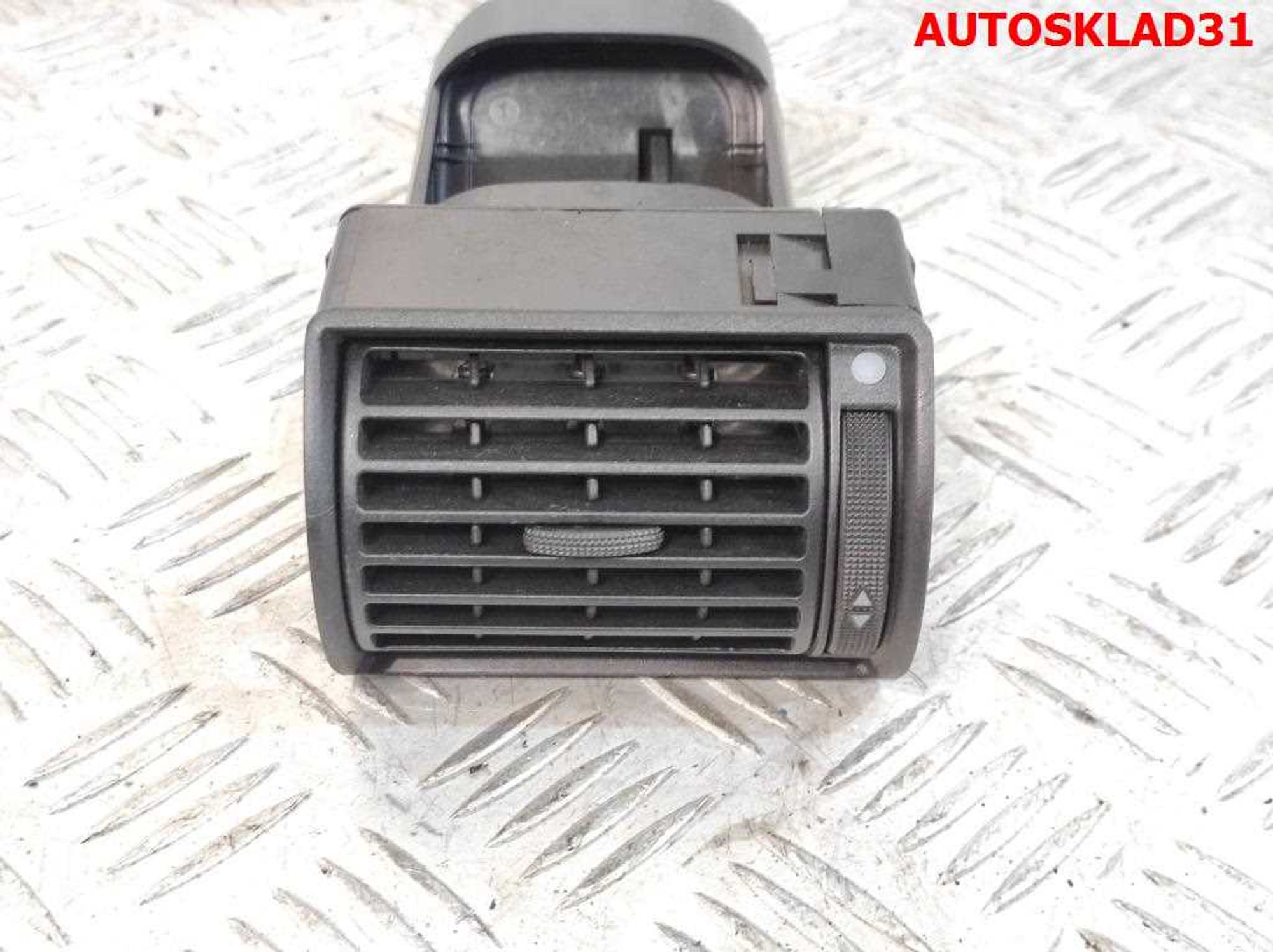 Дефлектор воздушный левый Audi A6 C4 4A1820901, 900 рублей, Дубовое