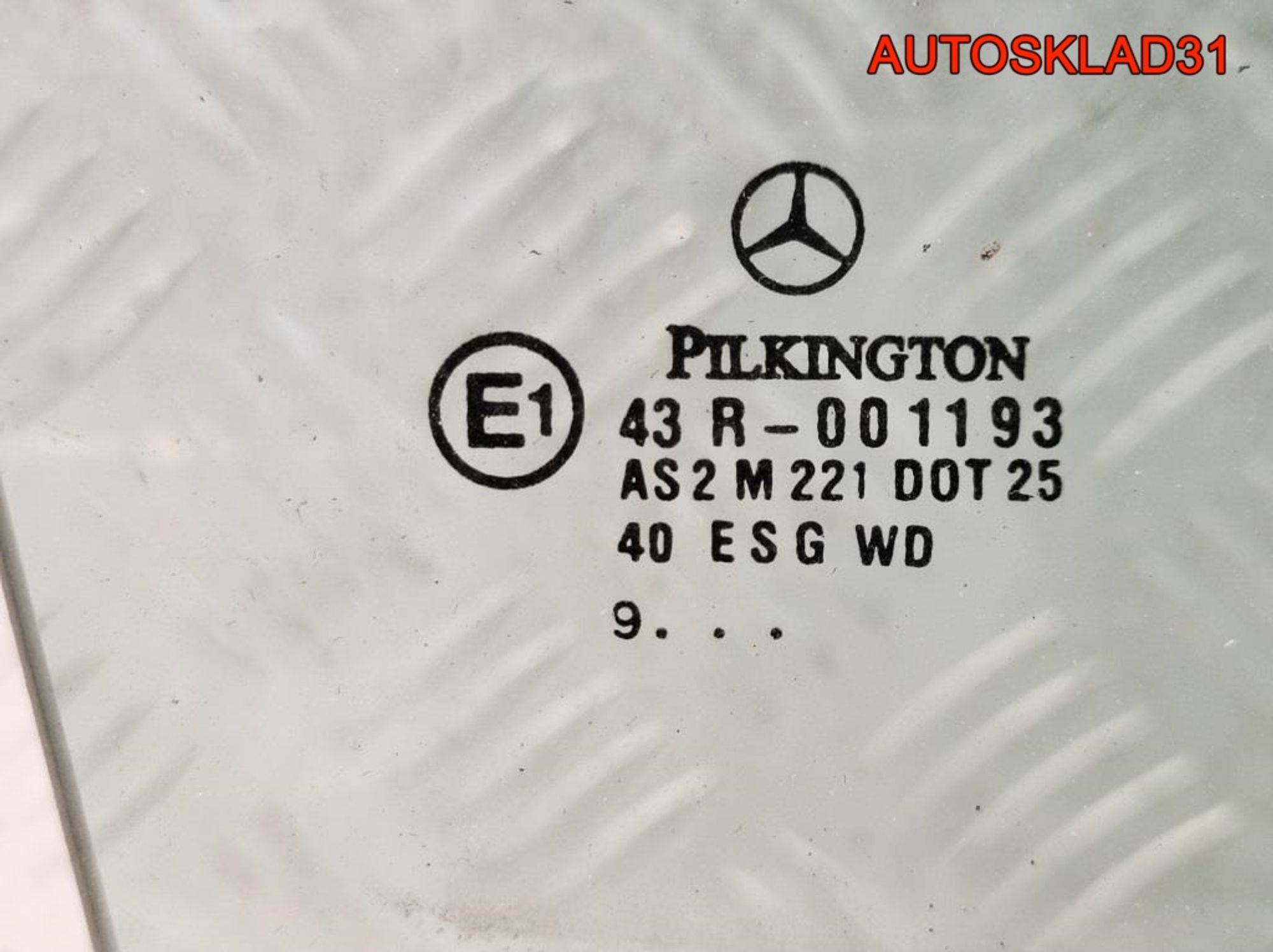 Стекло переднее правое Mercedes W203 A2037250210, 1700 рублей, Дубовое