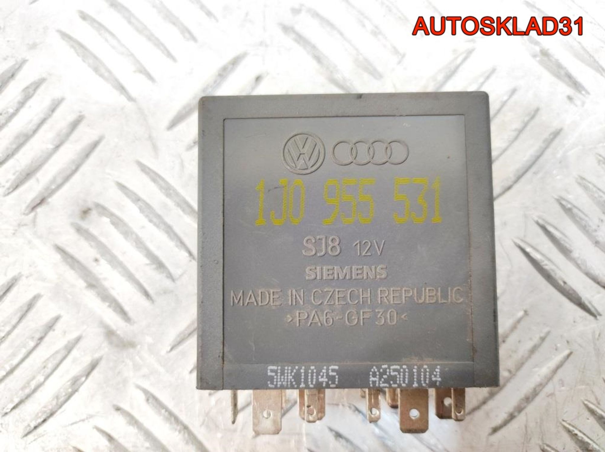 Реле стеклоочистителей VW Passat B5+ 1J0955531, 1400 рублей, Дубовое