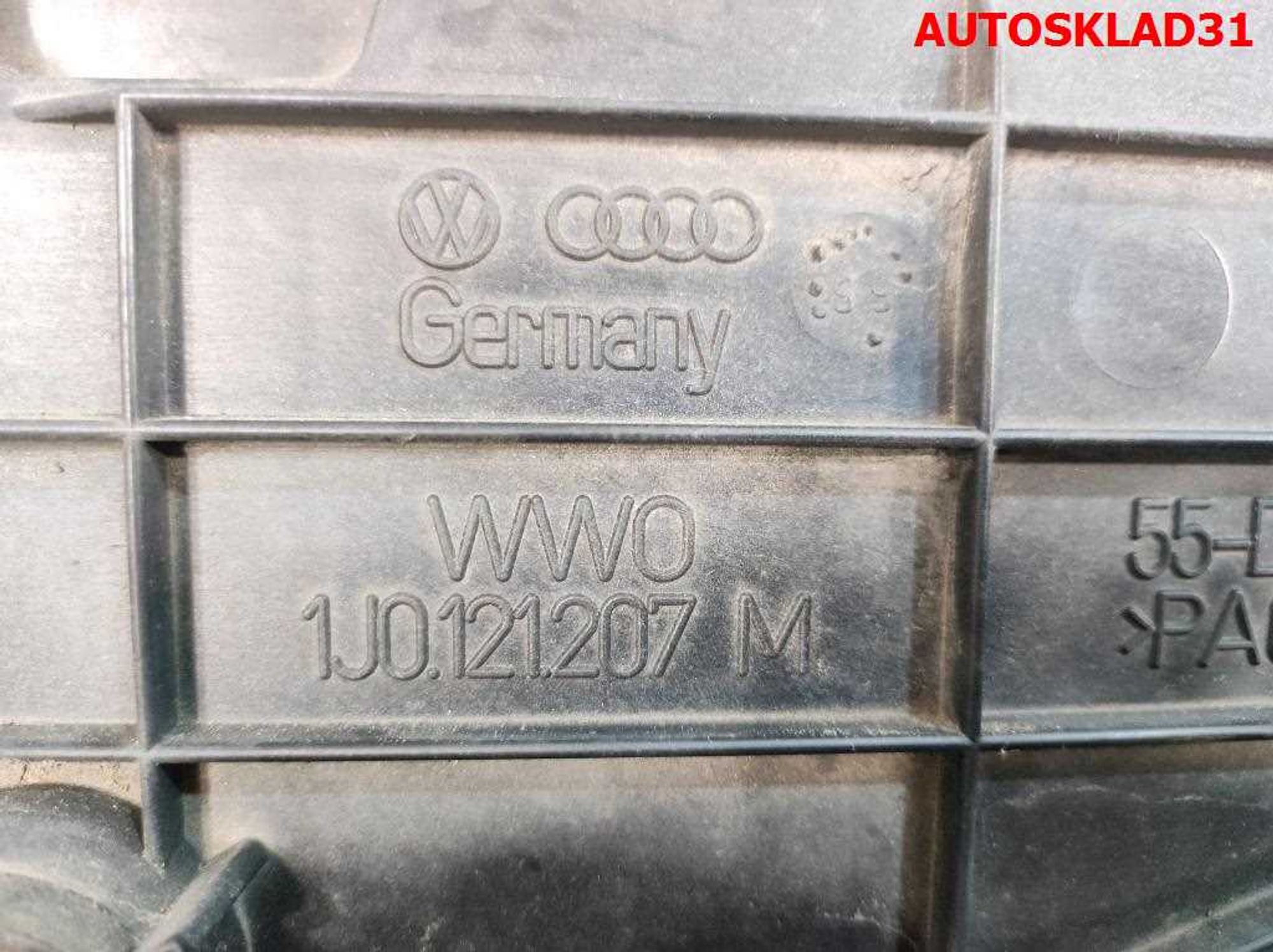 Вентилятор радиатора VW Golf 4 1,4 Бензин 1J0121207M Цена за Комплект, 5000 рублей, Дубовое