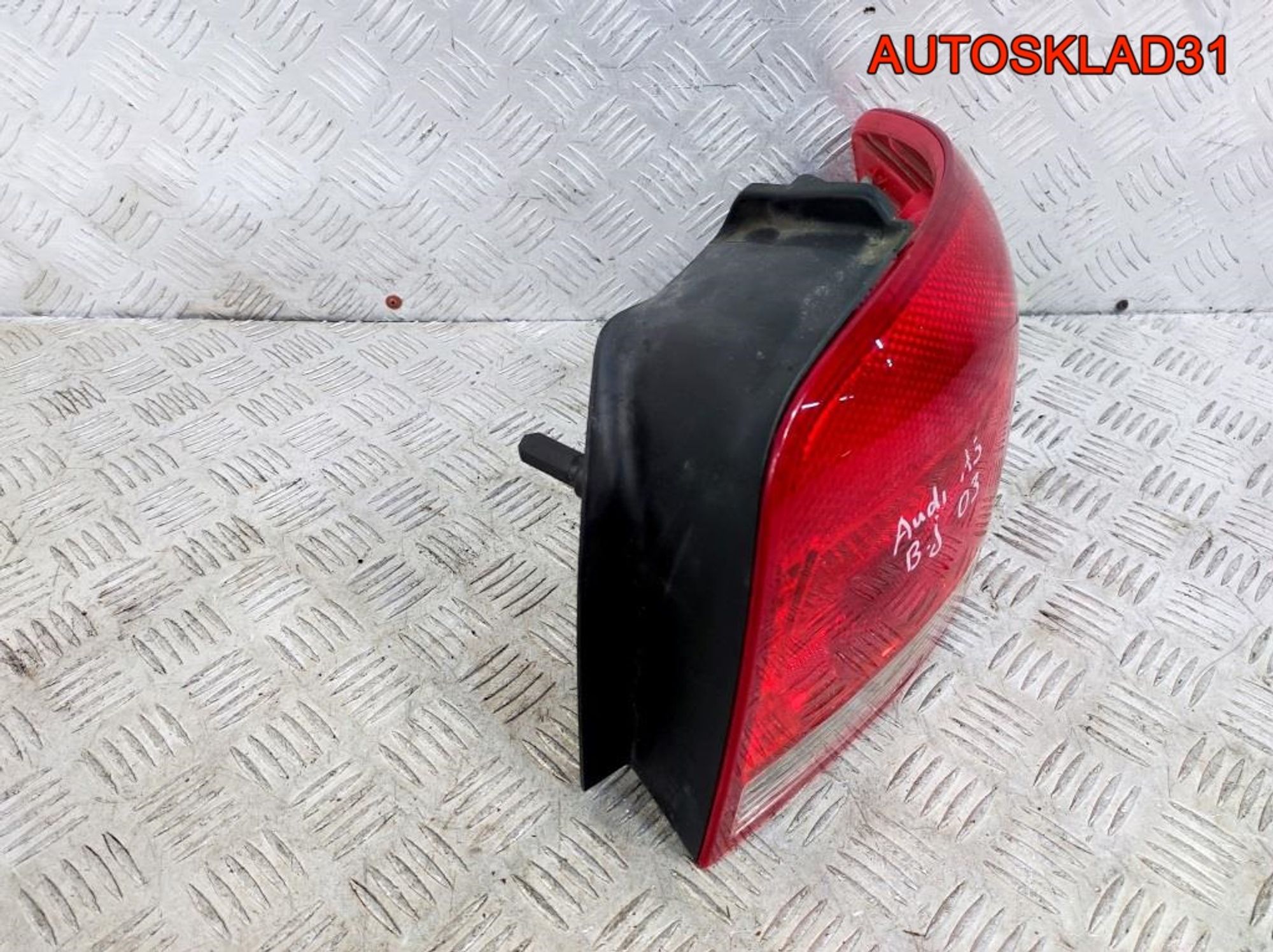 Фонарь задний правый Audi A3 8P 8P0945096, 2700 рублей, Дубовое