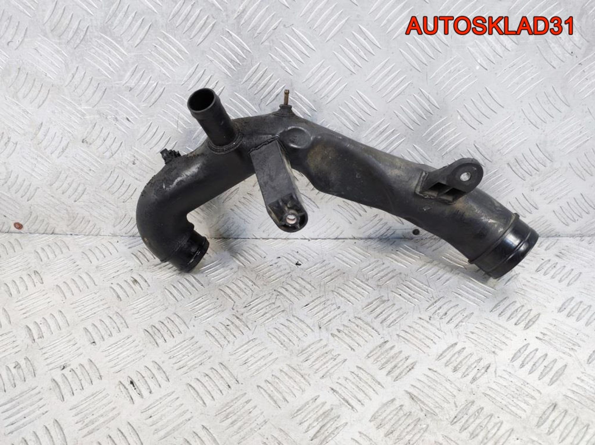 Патрубок интеркулера VW Polo 1,4 AMF 6Q0129654BD, 2900 рублей, Дубовое