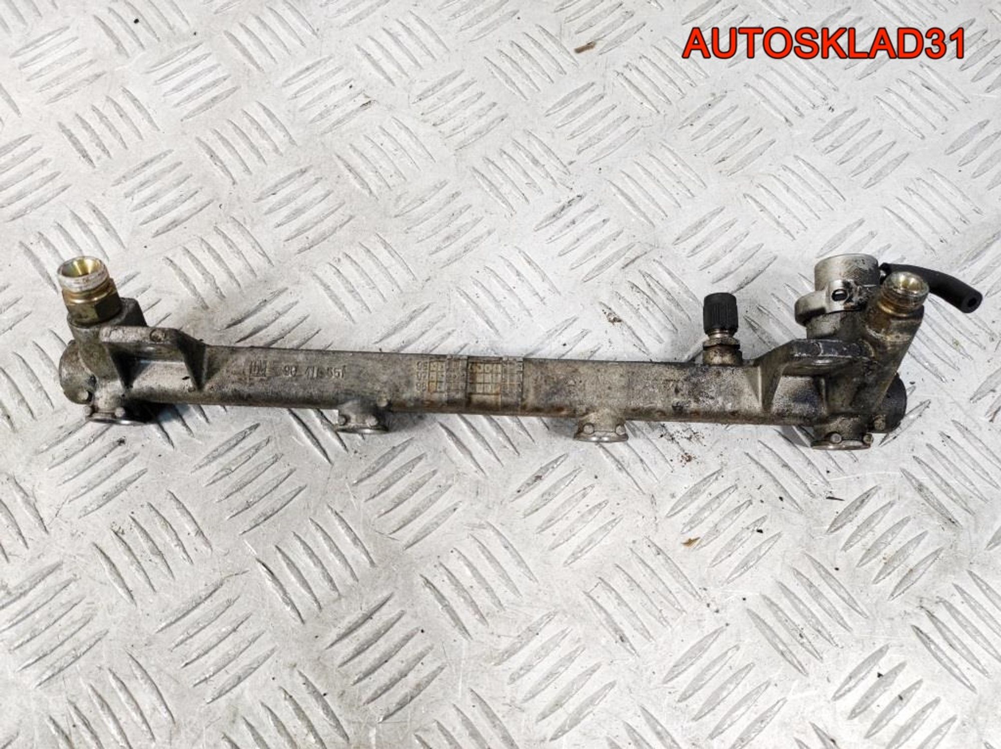 Рейка топливная Opel Omega B 2,0 X20XEV 90411551, 600 рублей, Дубовое