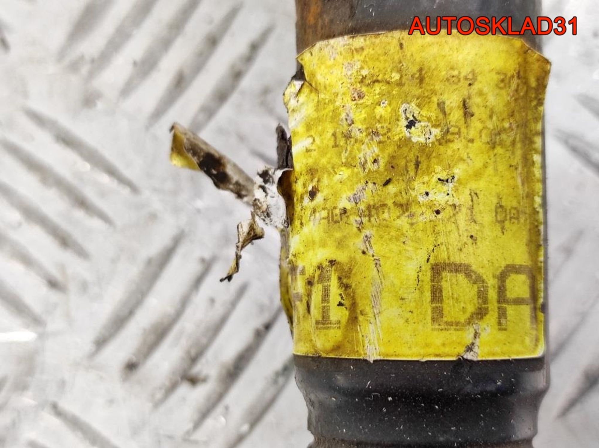 Полуось передняя левая АКПП Audi A6 C4 4A0407271DA, 2300 рублей, Дубовое